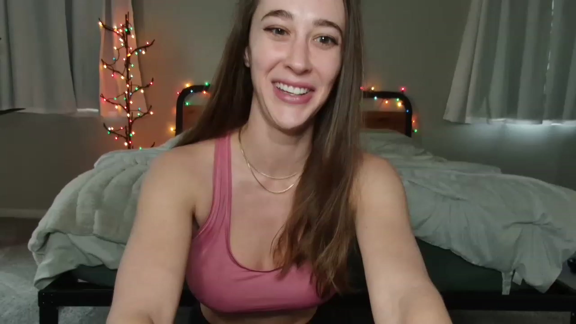 Gallery image thumbnail from tea_for_2's myfreecams stream on, 01/17/2023, 18:34 image 20 of 20