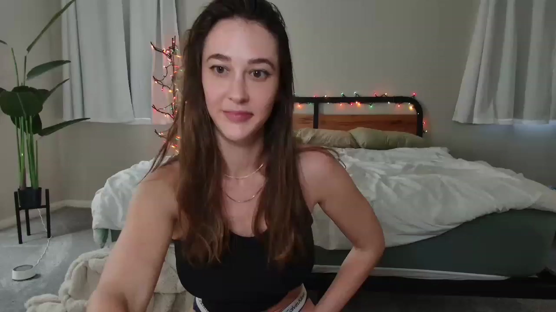 Gallery image thumbnail from tea_for_2's myfreecams stream on, 01/27/2023, 19:39 image 11 of 20