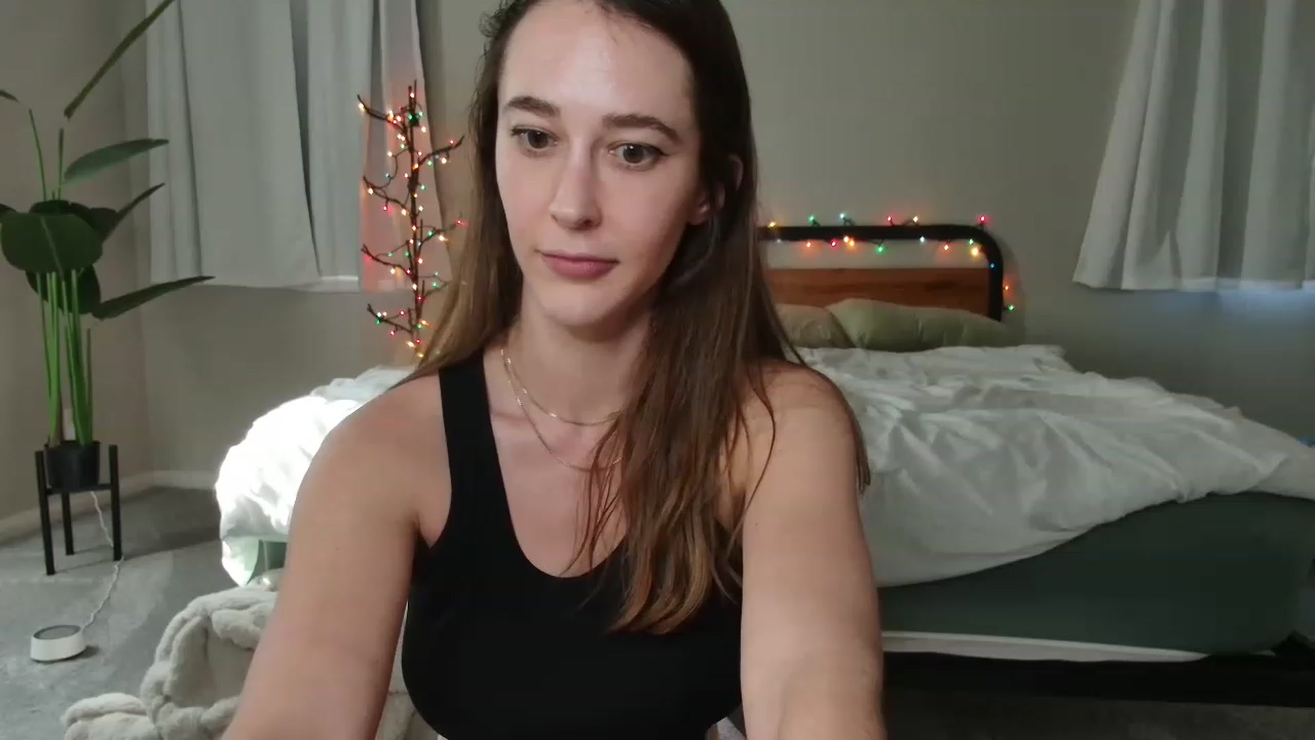 Gallery image thumbnail from tea_for_2's myfreecams stream on, 01/27/2023, 20:35 image 16 of 20