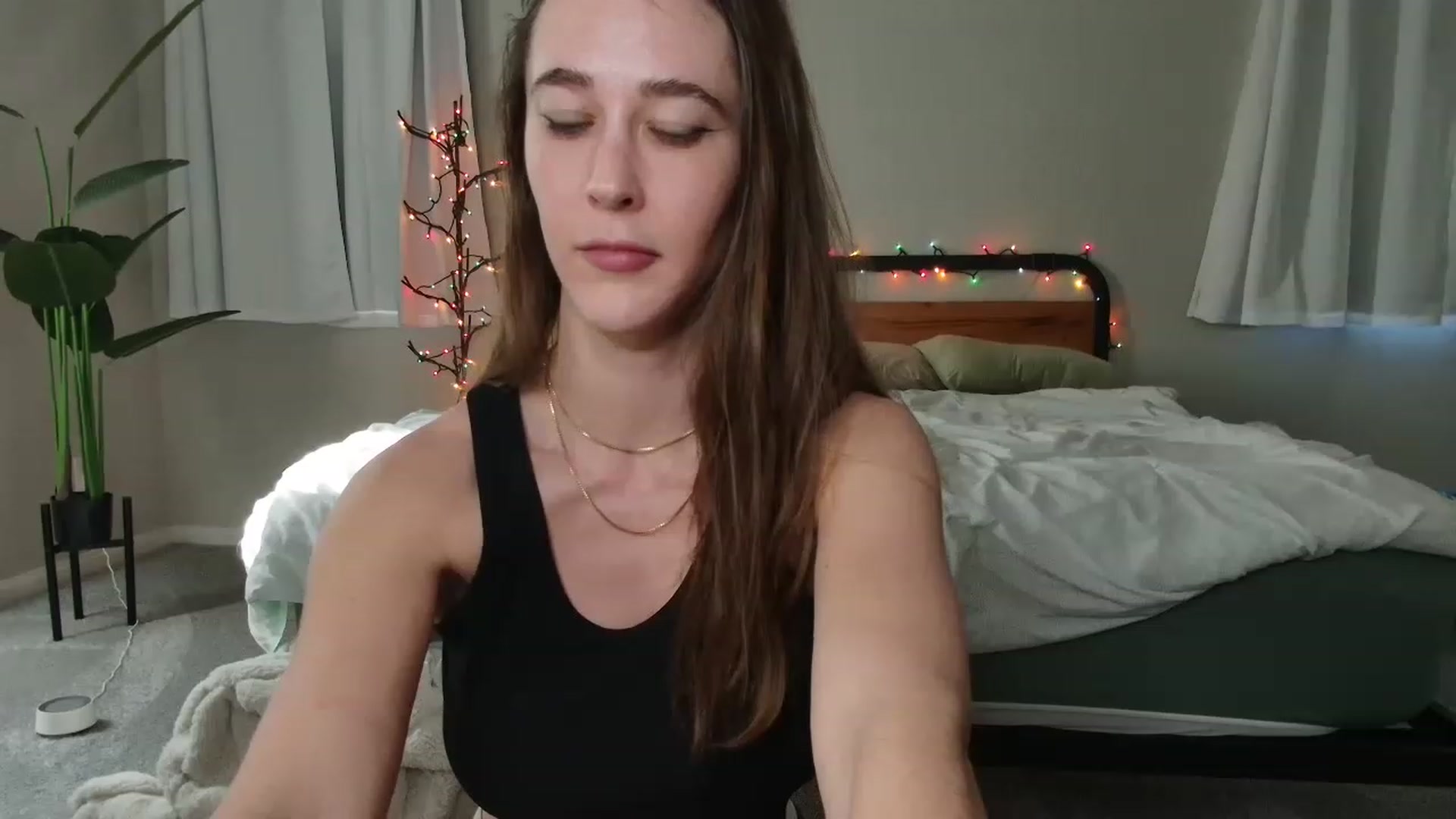 Gallery image thumbnail from tea_for_2's myfreecams stream on, 01/27/2023, 20:35 image 6 of 20