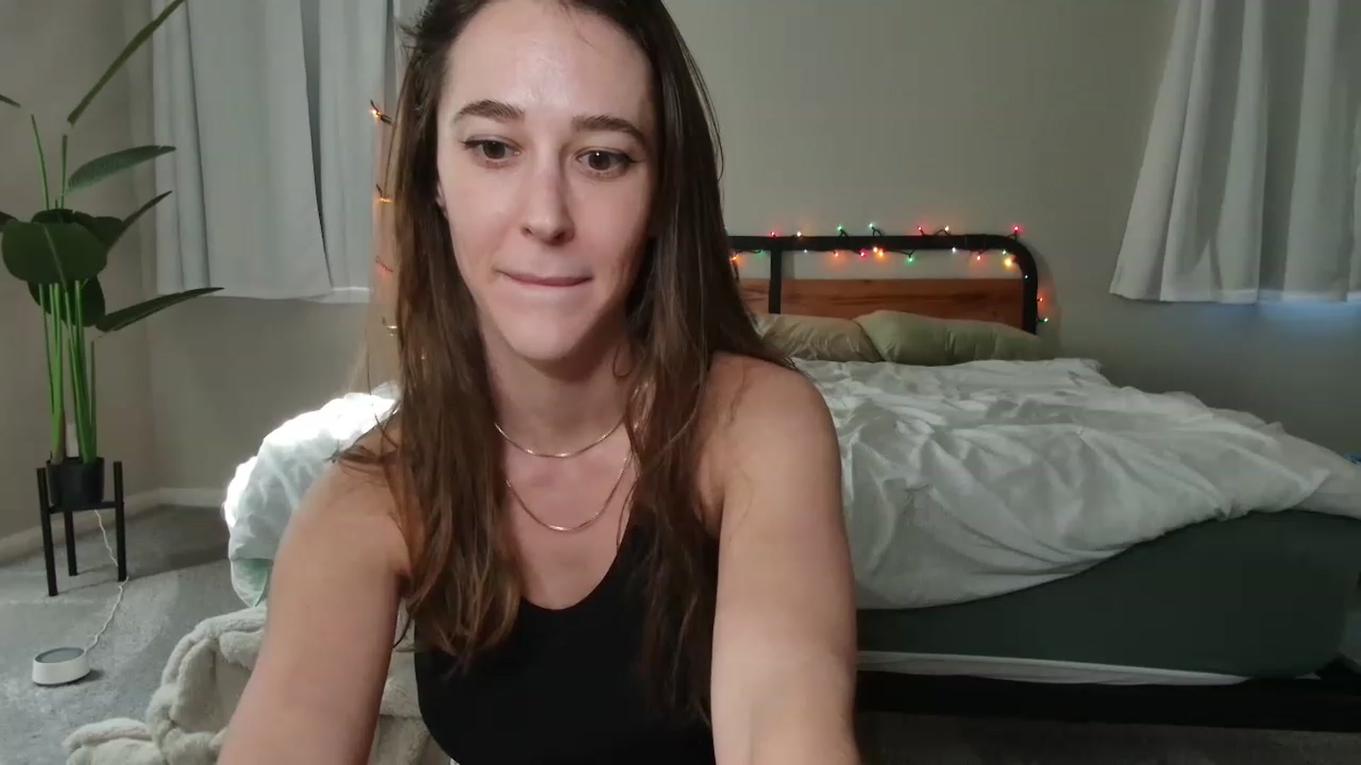 Gallery image thumbnail from tea_for_2's myfreecams stream on, 01/27/2023, 20:35 image 2 of 20