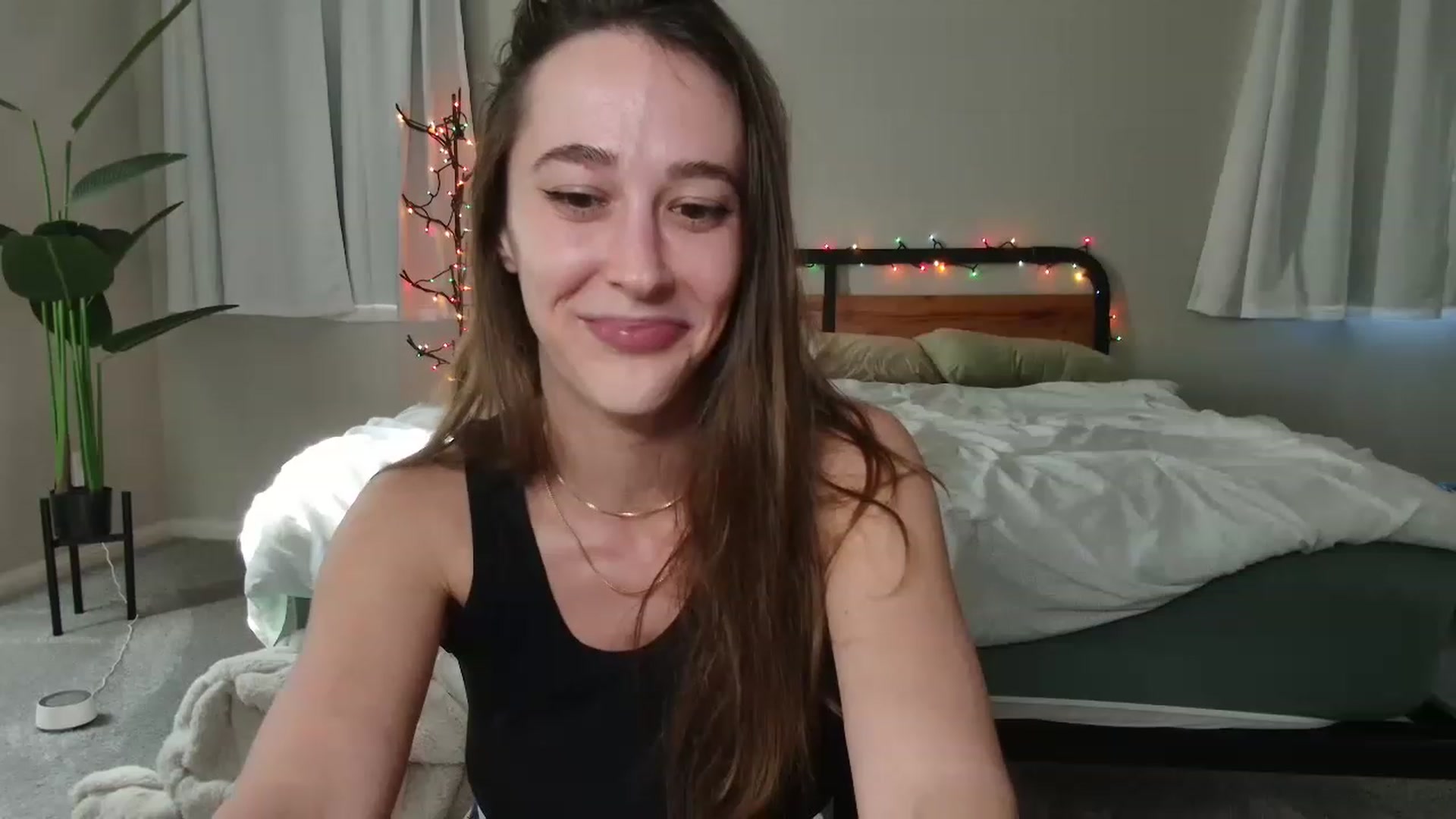 Gallery image thumbnail from tea_for_2's myfreecams stream on, 01/27/2023, 20:35 image 11 of 20