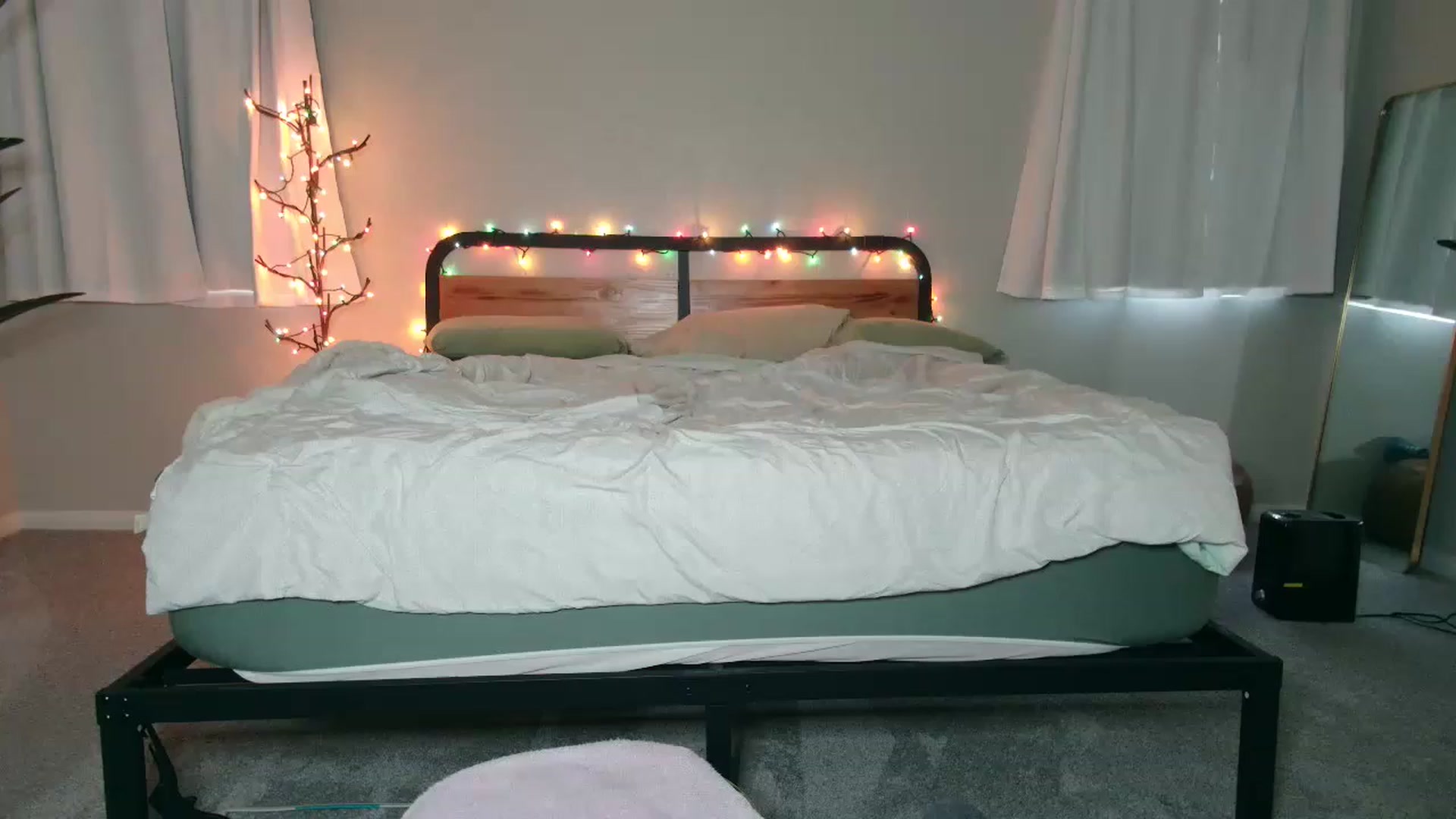 Gallery image thumbnail from tea_for_2's myfreecams stream on, 02/03/2023, 16:01 image 7 of 20
