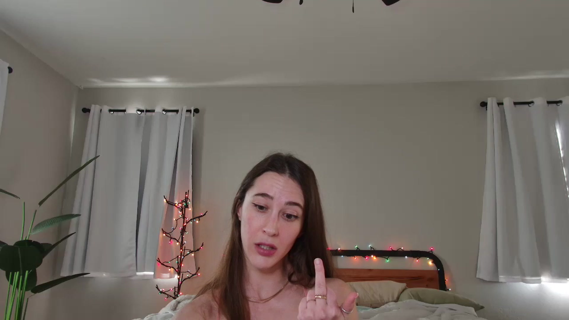 Gallery image thumbnail from tea_for_2's myfreecams stream on, 02/03/2023, 23:10 image 9 of 20