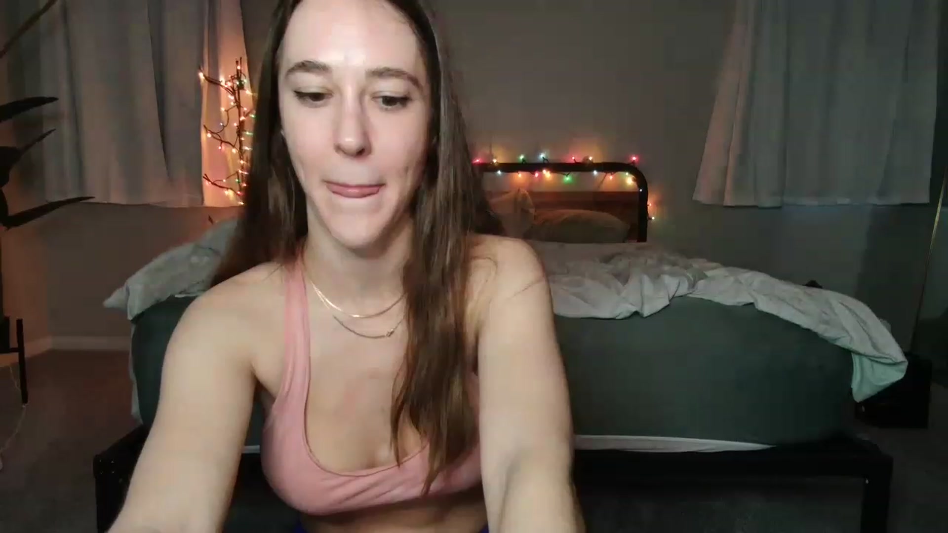 Gallery image thumbnail from tea_for_2's myfreecams stream on, 02/05/2023, 14:52 image 14 of 20
