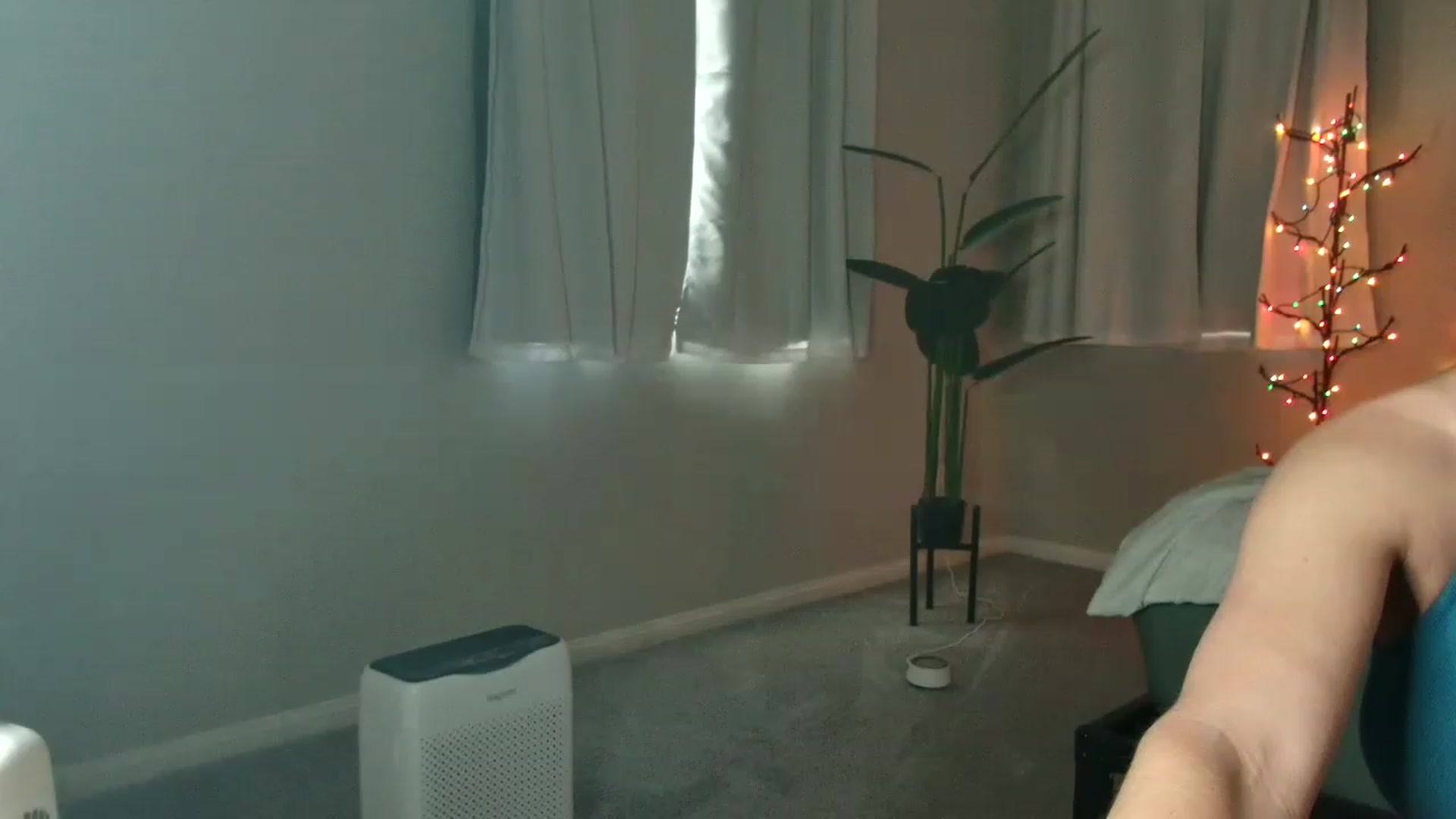 Gallery image thumbnail from tea_for_2's myfreecams stream on, 02/17/2023, 16:21 image 1 of 20