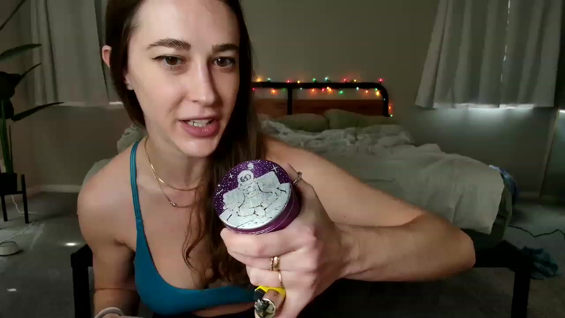 Gallery image thumbnail from tea_for_2's myfreecams stream on, 02/17/2023, 20:45 image 7 of 20