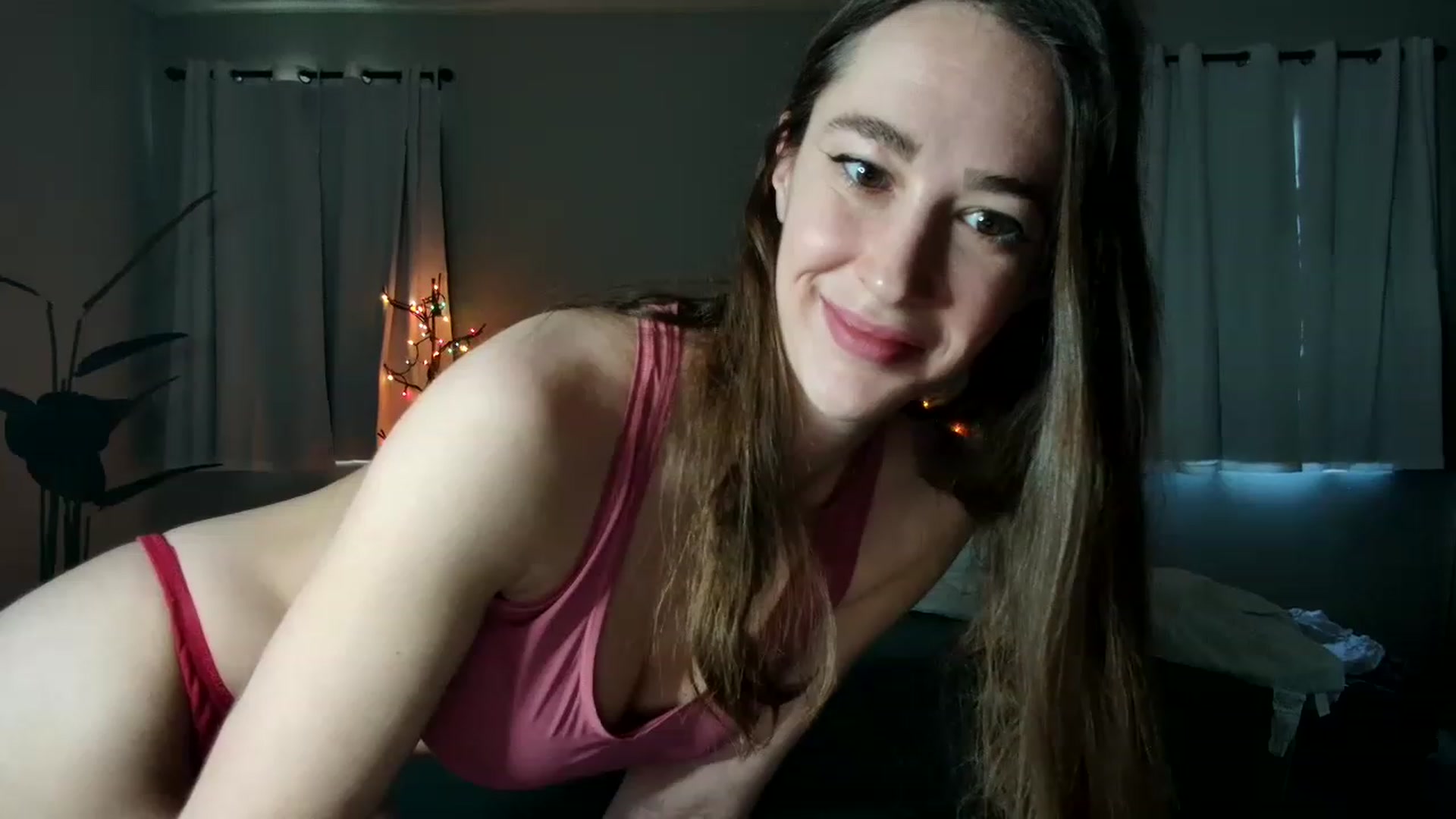 Gallery image thumbnail from tea_for_2's myfreecams stream on, 02/20/2023, 16:10 image 7 of 20