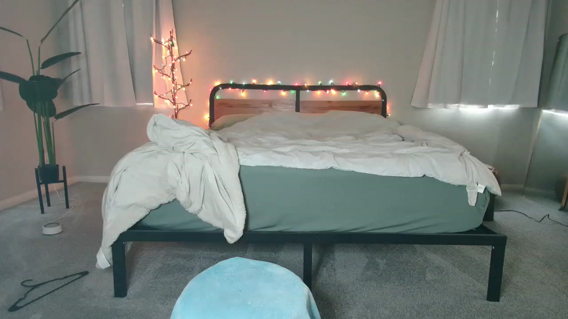 Gallery image thumbnail from tea_for_2's myfreecams stream on, 02/25/2023, 15:43 image 11 of 20