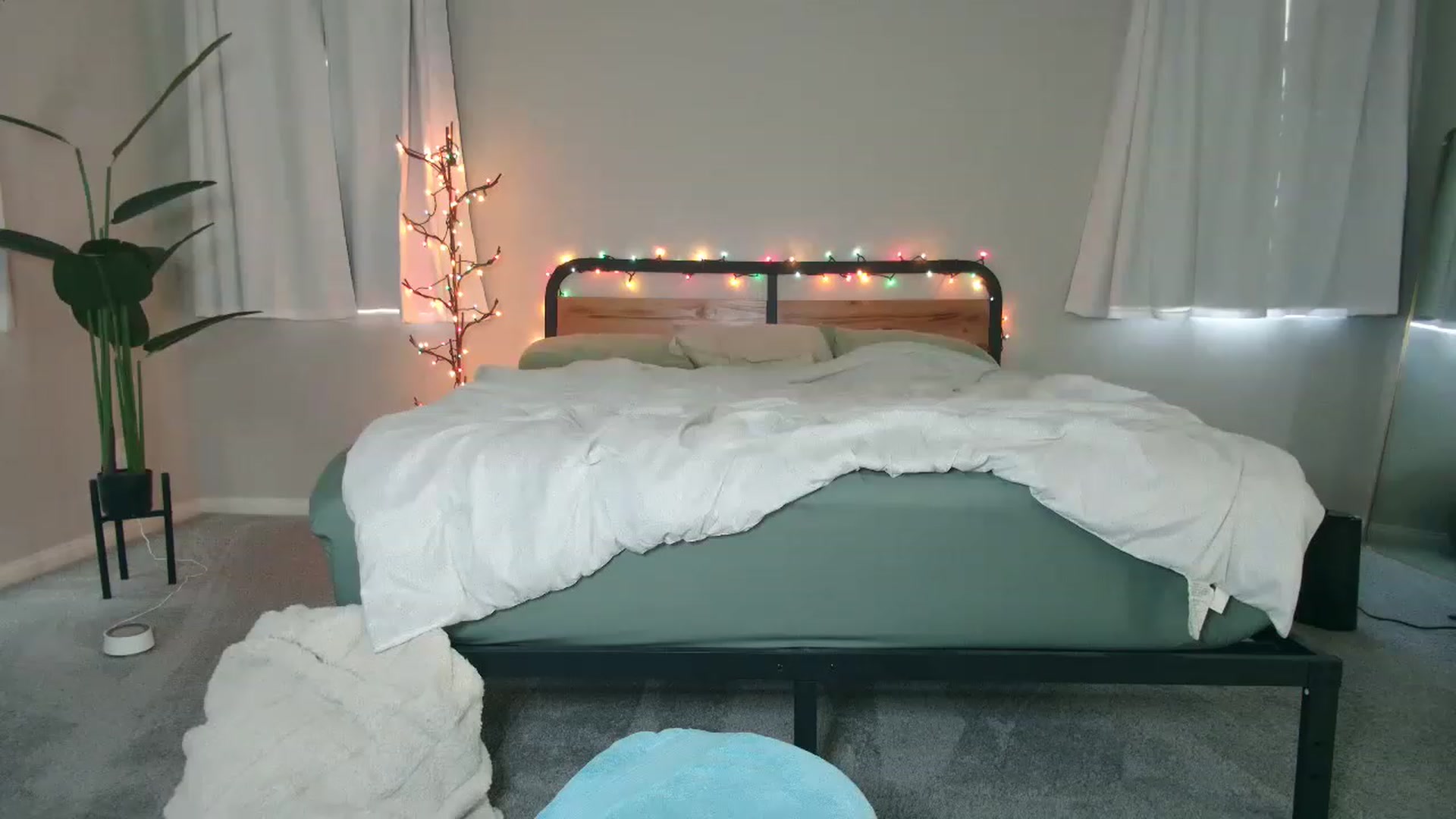 Gallery image thumbnail from tea_for_2's myfreecams stream on, 02/28/2023, 16:16 image 4 of 20