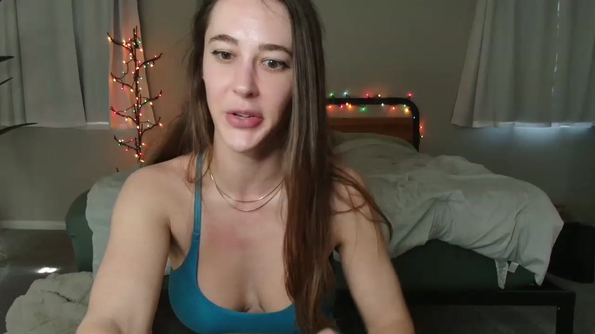 Gallery image thumbnail from tea_for_2's myfreecams stream on, 02/28/2023, 19:37 image 19 of 20