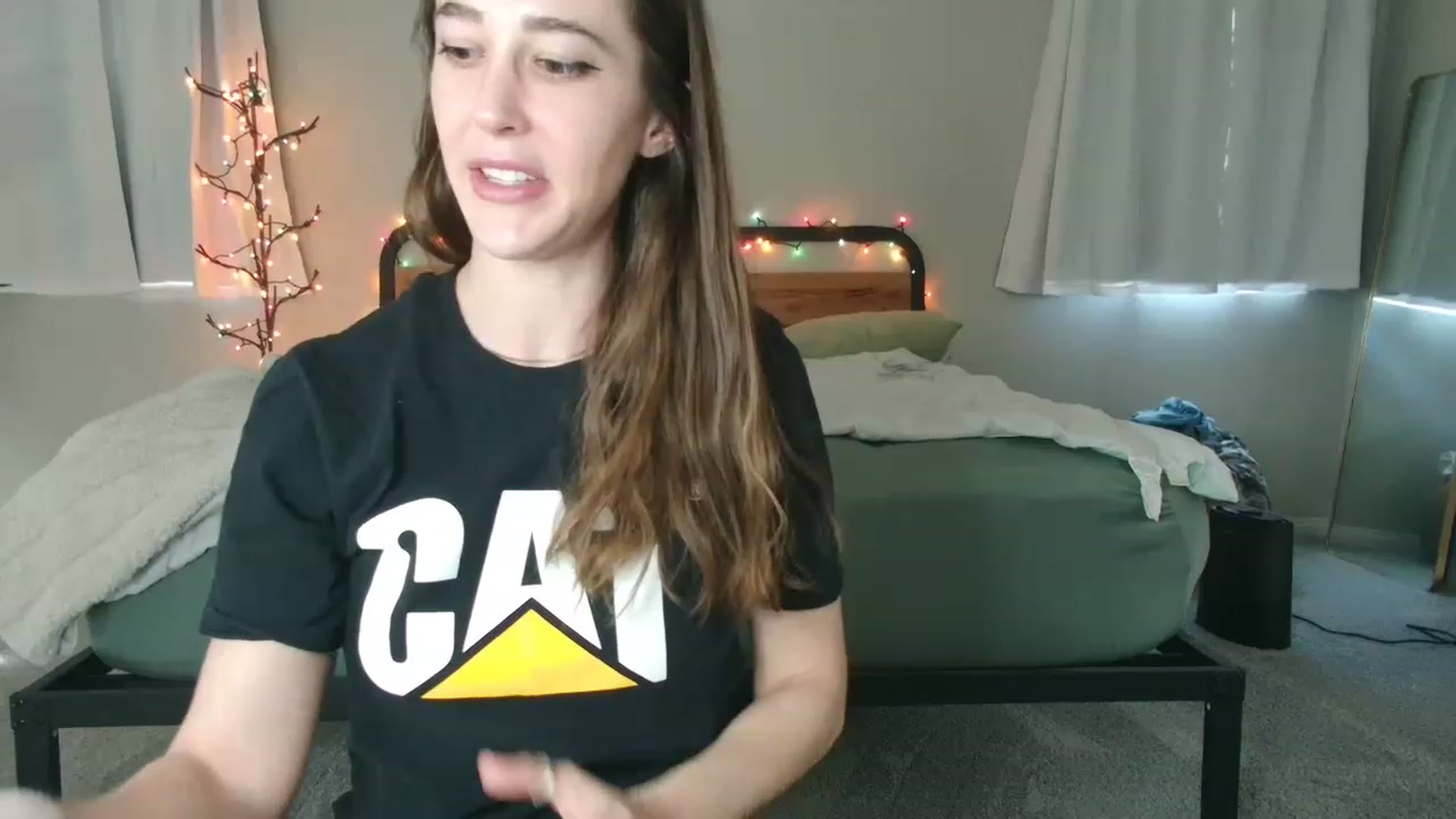 Gallery image thumbnail from tea_for_2's myfreecams stream on, 03/04/2023, 20:13 image 16 of 20