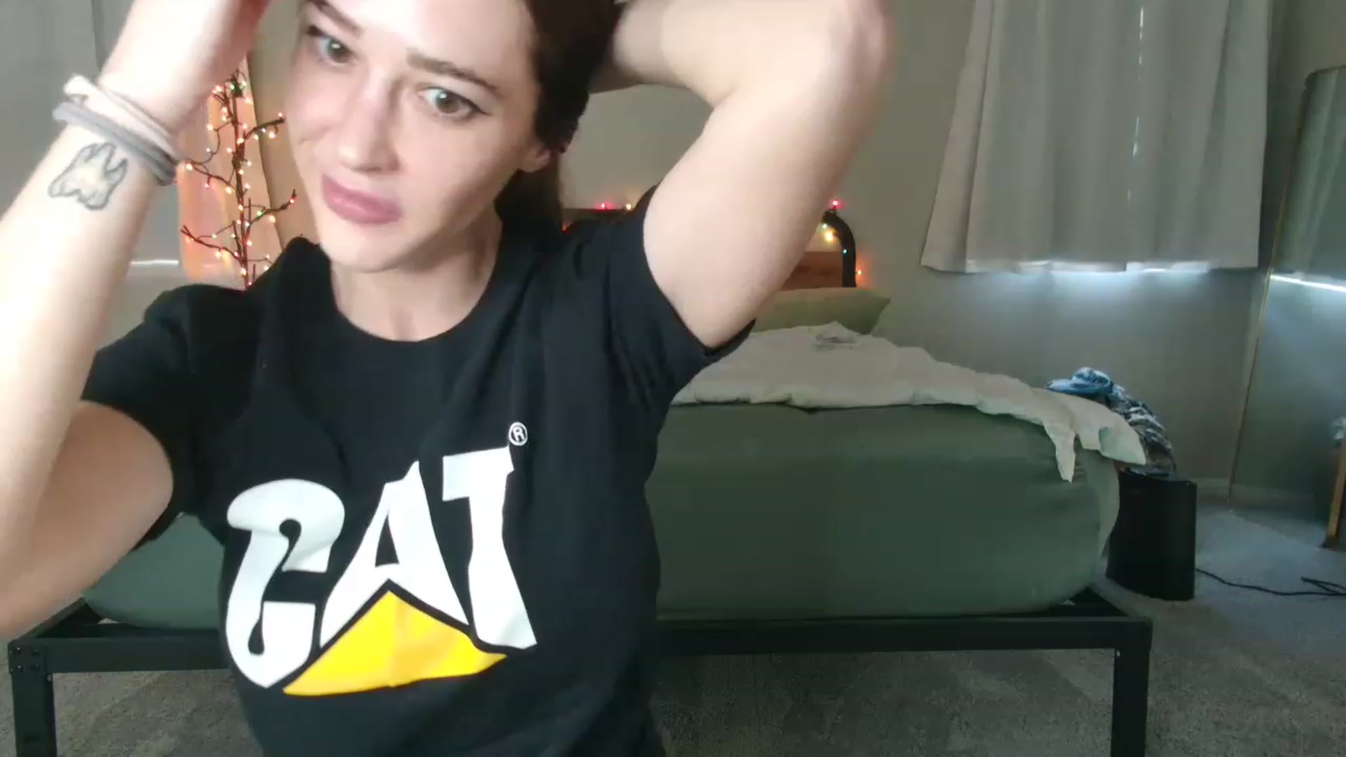 Gallery image thumbnail from tea_for_2's myfreecams stream on, 03/04/2023, 20:13 image 11 of 20