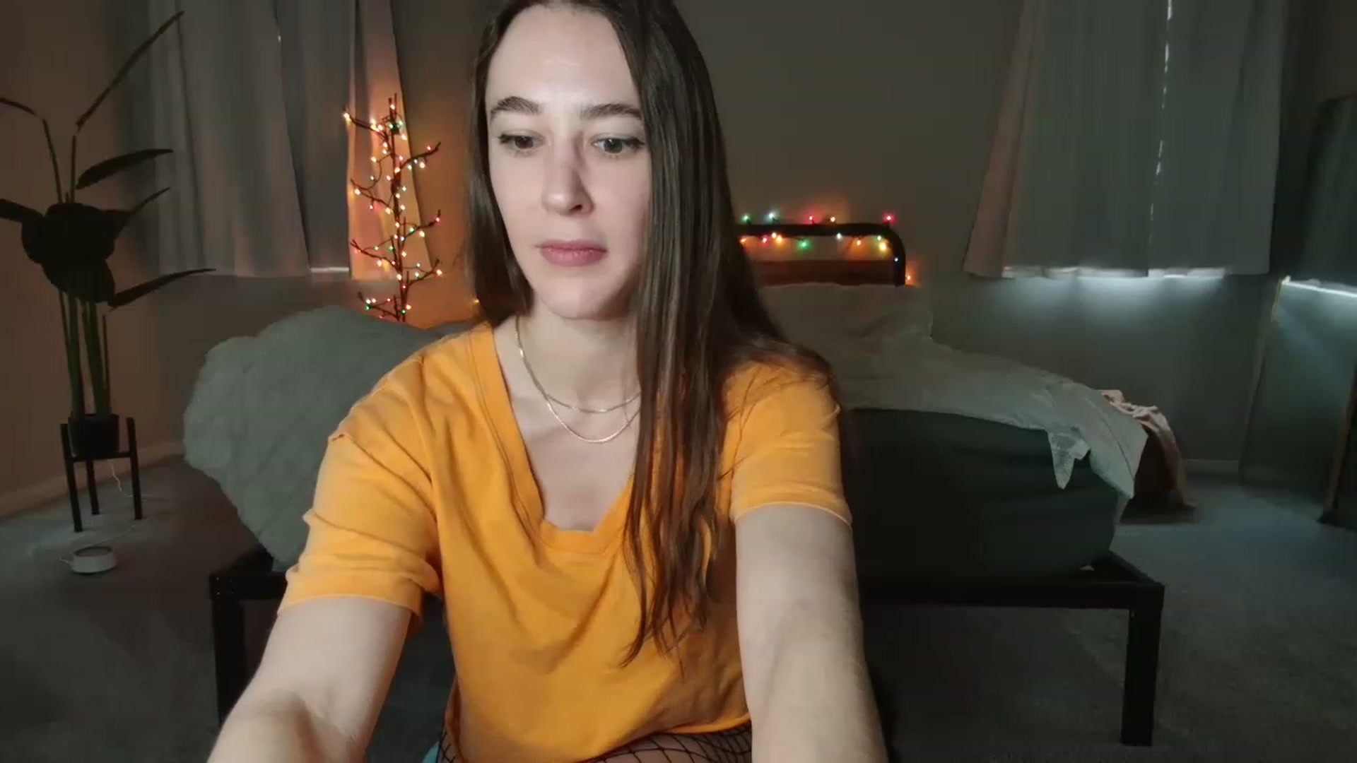 Gallery image thumbnail from tea_for_2's myfreecams stream on, 03/08/2023, 16:32 image 5 of 20