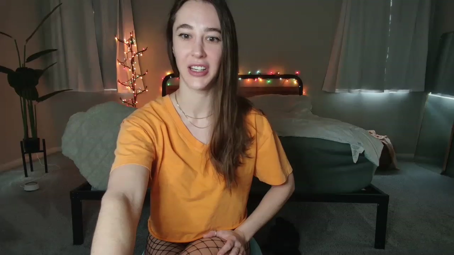 Gallery image thumbnail from tea_for_2's myfreecams stream on, 03/08/2023, 16:32 image 3 of 20