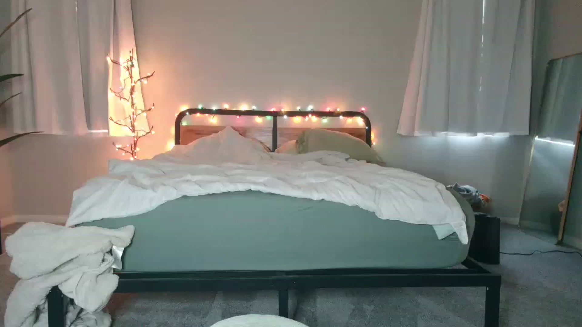 Gallery image thumbnail from tea_for_2's myfreecams stream on, 03/14/2023, 15:06 image 12 of 20