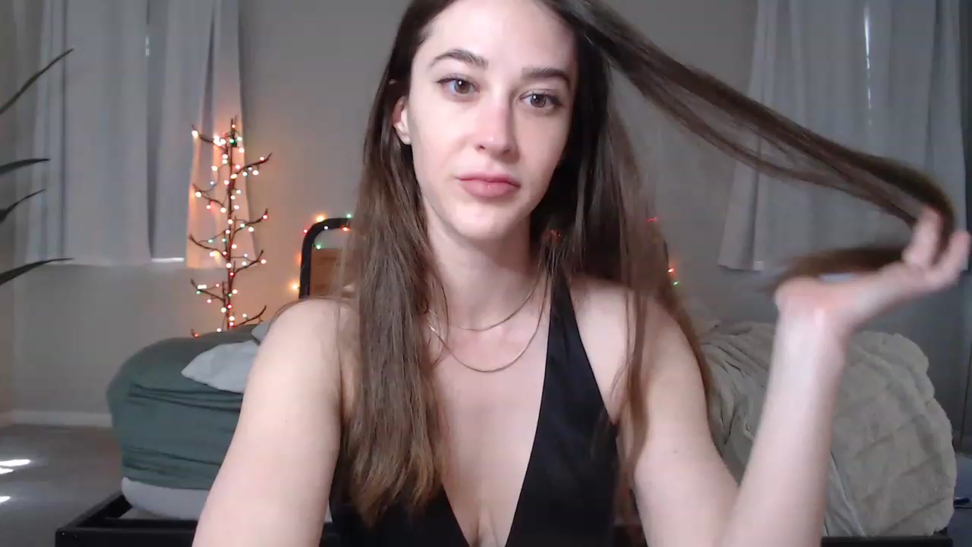 Gallery image thumbnail from tea_for_2's myfreecams stream on, 04/14/2023, 18:31 image 14 of 20