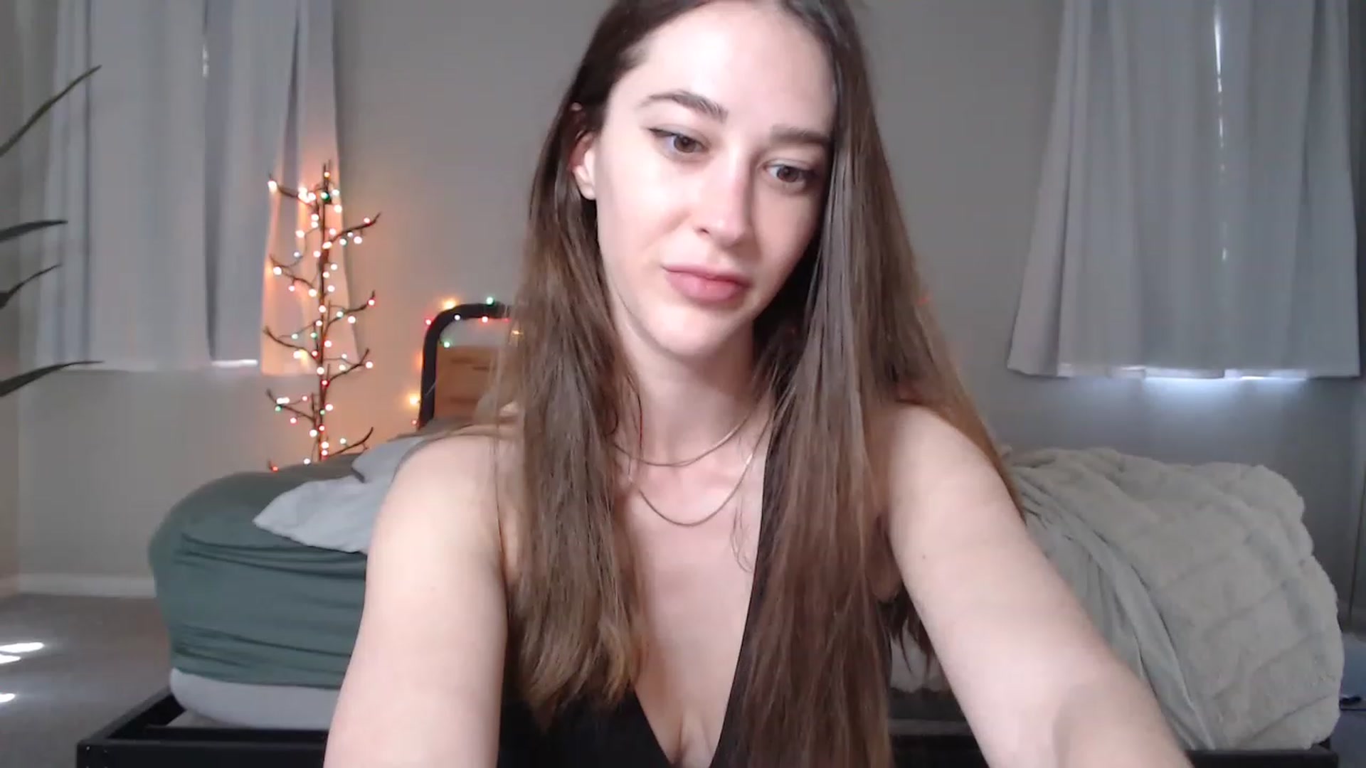 Gallery image thumbnail from tea_for_2's myfreecams stream on, 04/14/2023, 18:31 image 11 of 20