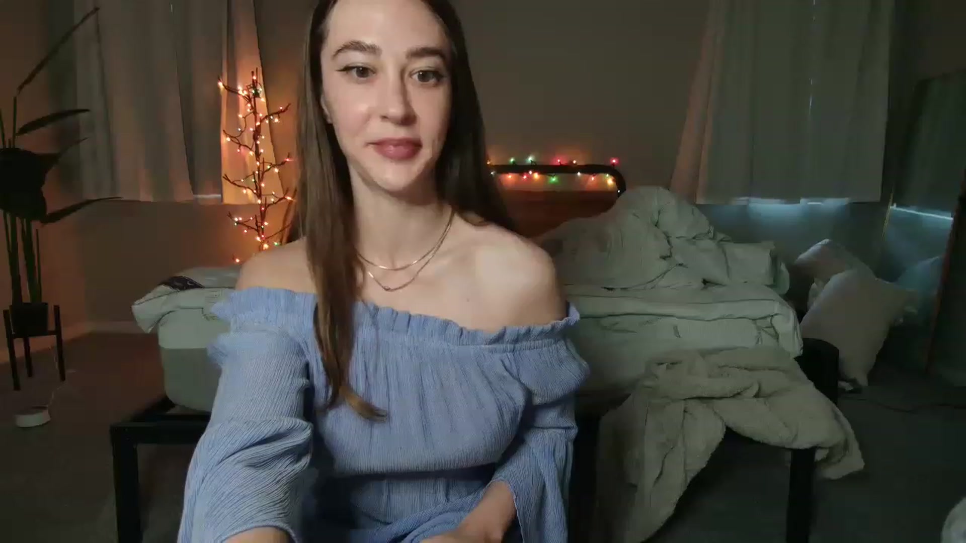 Gallery image thumbnail from tea_for_2's myfreecams stream on, 04/17/2023, 13:59 image 5 of 20