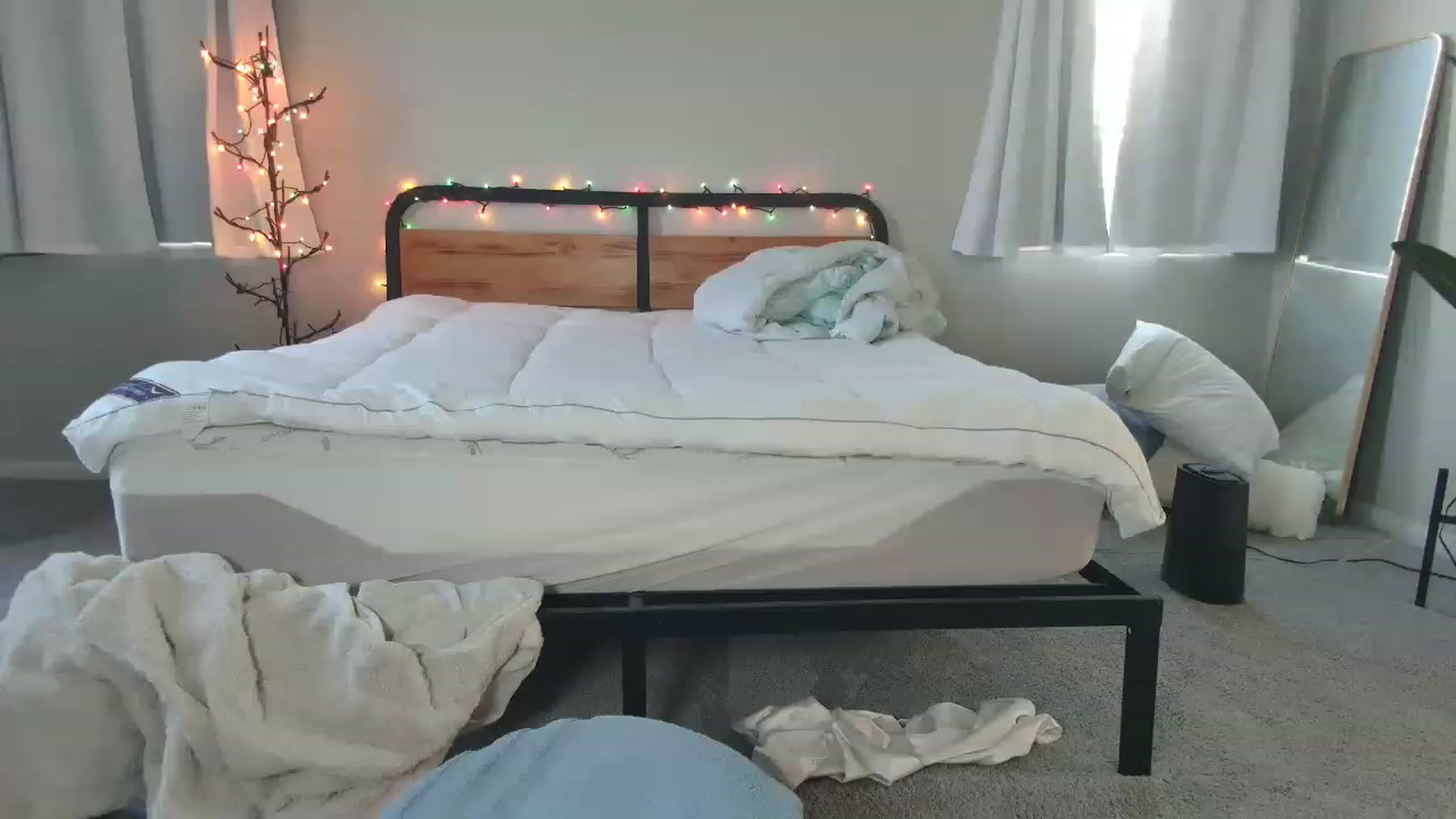Gallery image thumbnail from tea_for_2's myfreecams stream on, 04/28/2023, 15:10 image 1 of 20