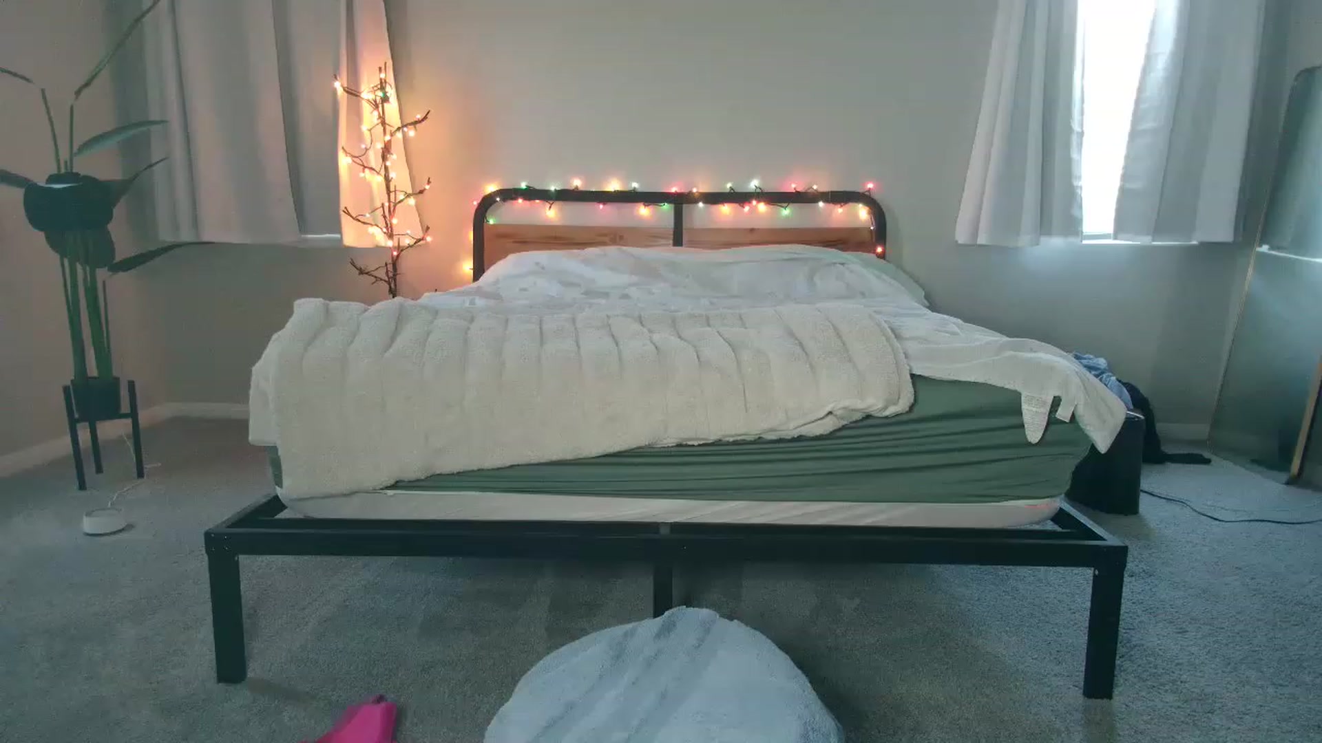 Gallery image thumbnail from tea_for_2's myfreecams stream on, 04/30/2023, 14:49 image 3 of 20