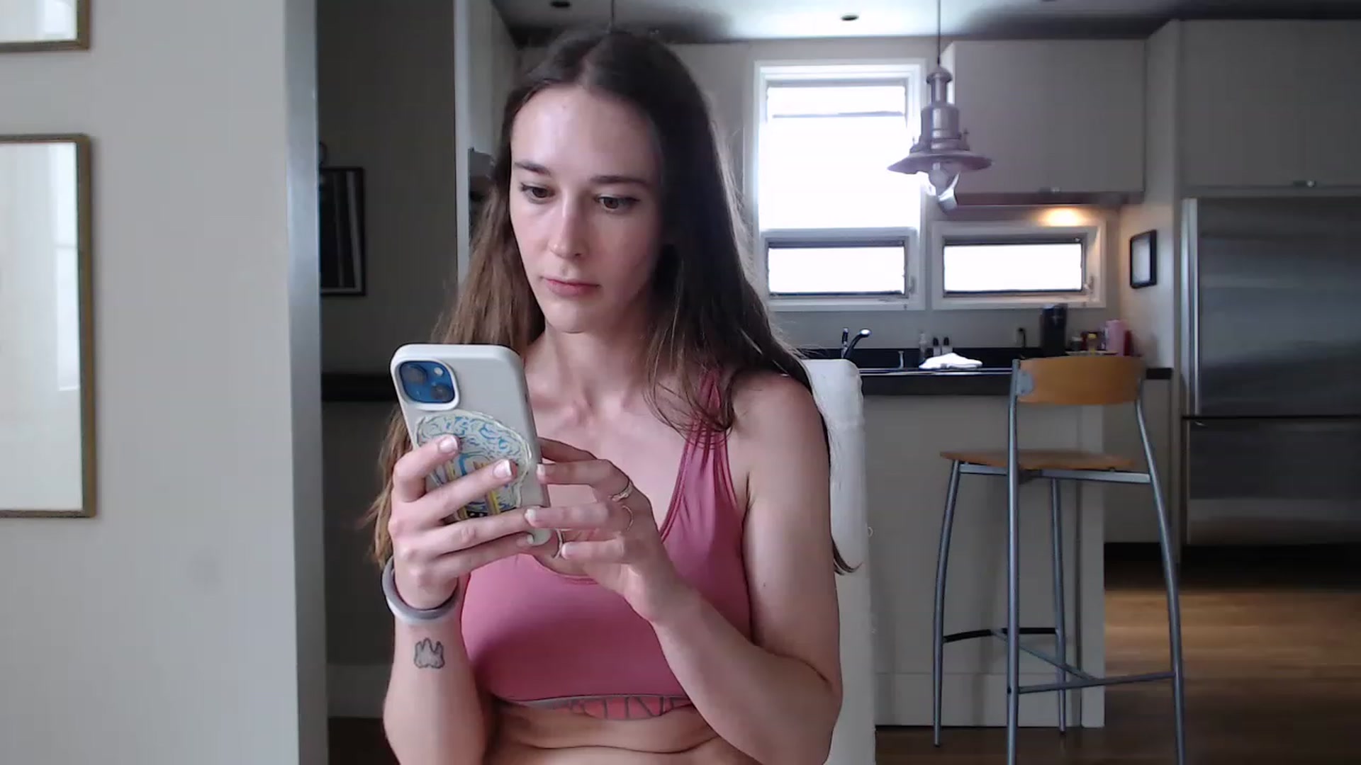 Gallery image thumbnail from tea_for_2's myfreecams stream on, 05/08/2023, 19:30 image 17 of 20