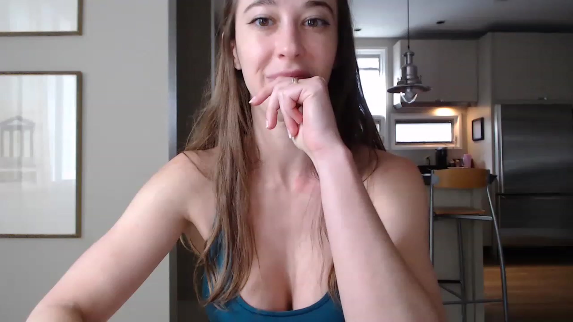 Gallery image thumbnail from tea_for_2's myfreecams stream on, 05/12/2023, 14:11 image 7 of 20