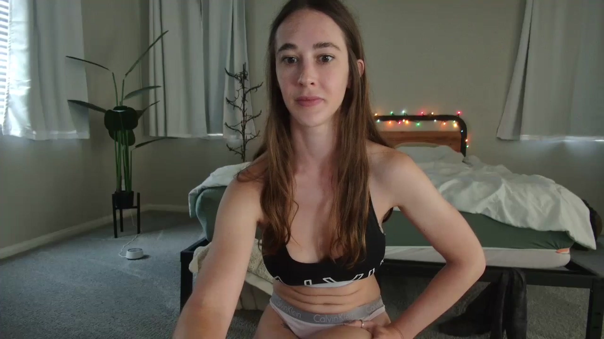 Gallery image thumbnail from tea_for_2's myfreecams stream on, 05/24/2023, 15:34 image 19 of 20