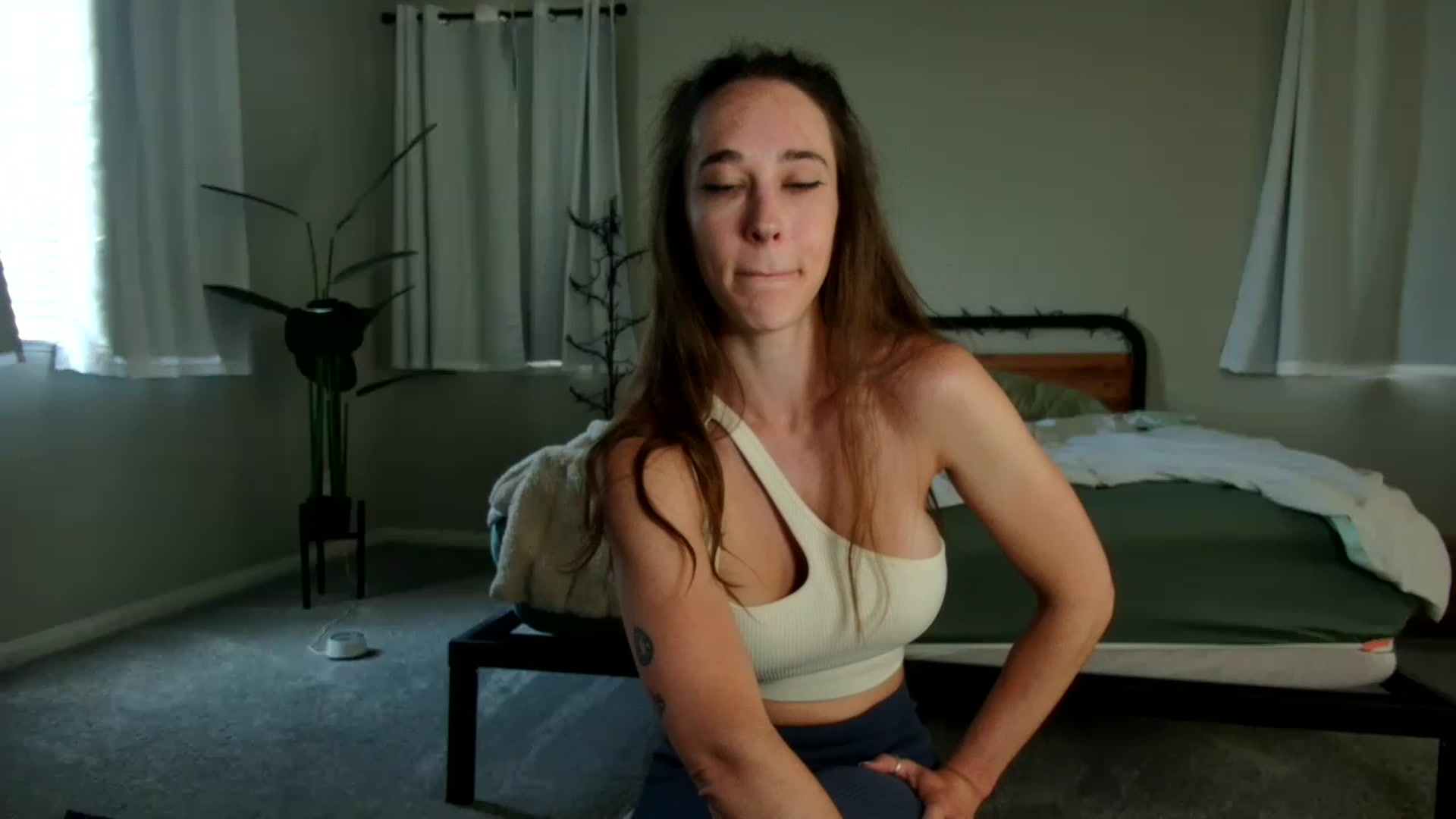 Gallery image thumbnail from tea_for_2's myfreecams stream on, 05/30/2023, 16:48 image 5 of 20