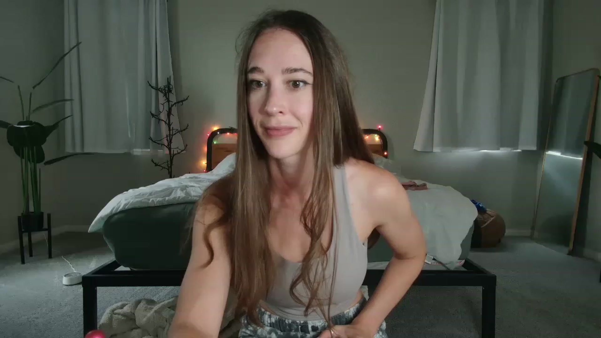 Gallery image thumbnail from tea_for_2's myfreecams stream on, 06/15/2023, 14:29 image 18 of 20