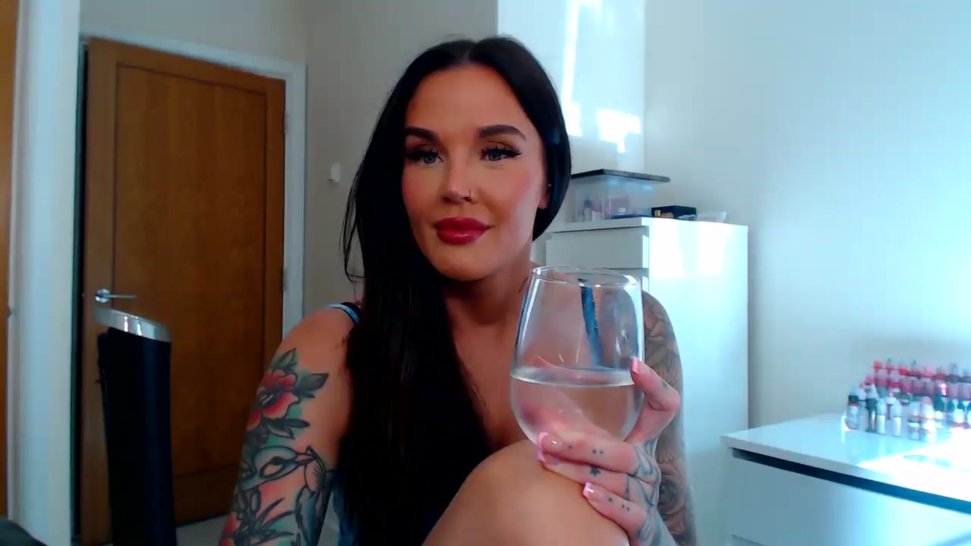 Gallery image thumbnail from teamtatt's myfreecams stream on, 09/11/2025, 14:51 image 17 of 20
