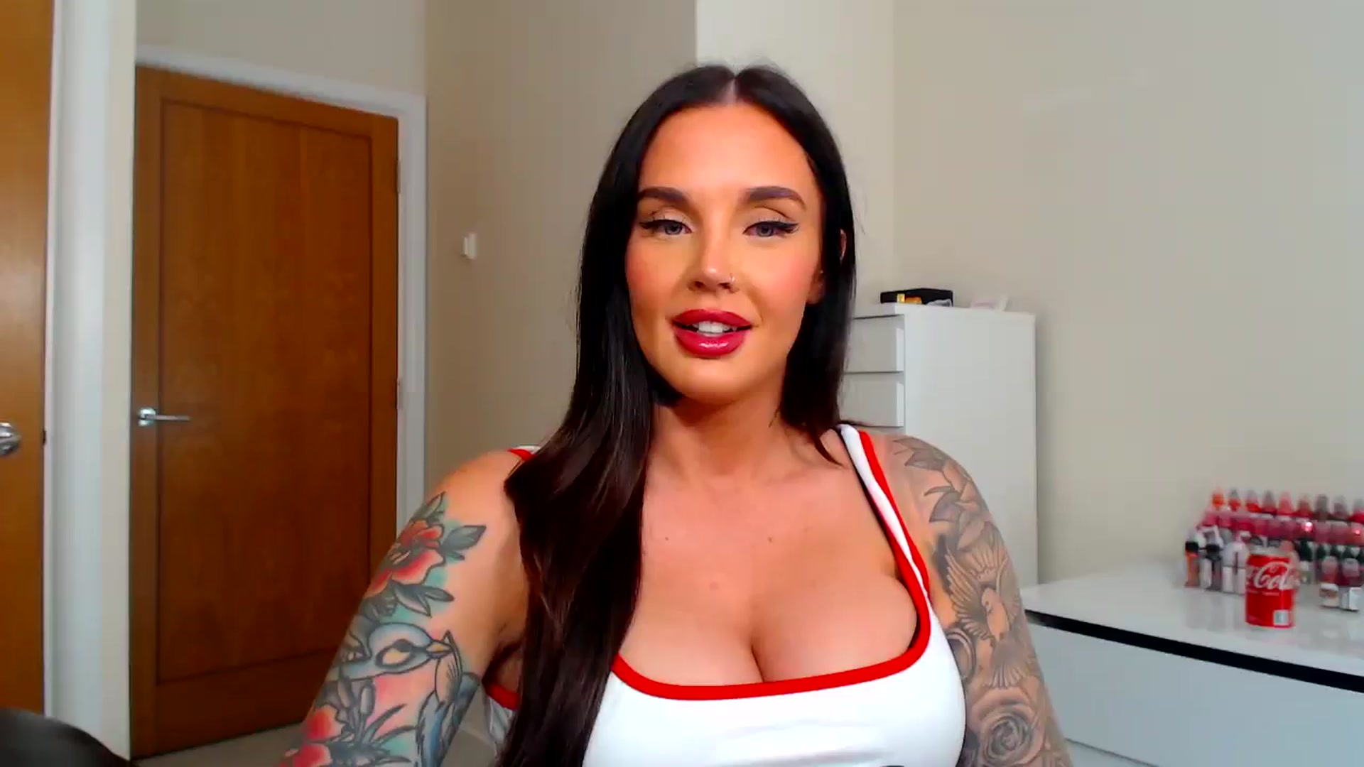Gallery image thumbnail from teamtatt's myfreecams stream on, 09/12/2025, 14:10 image 7 of 20