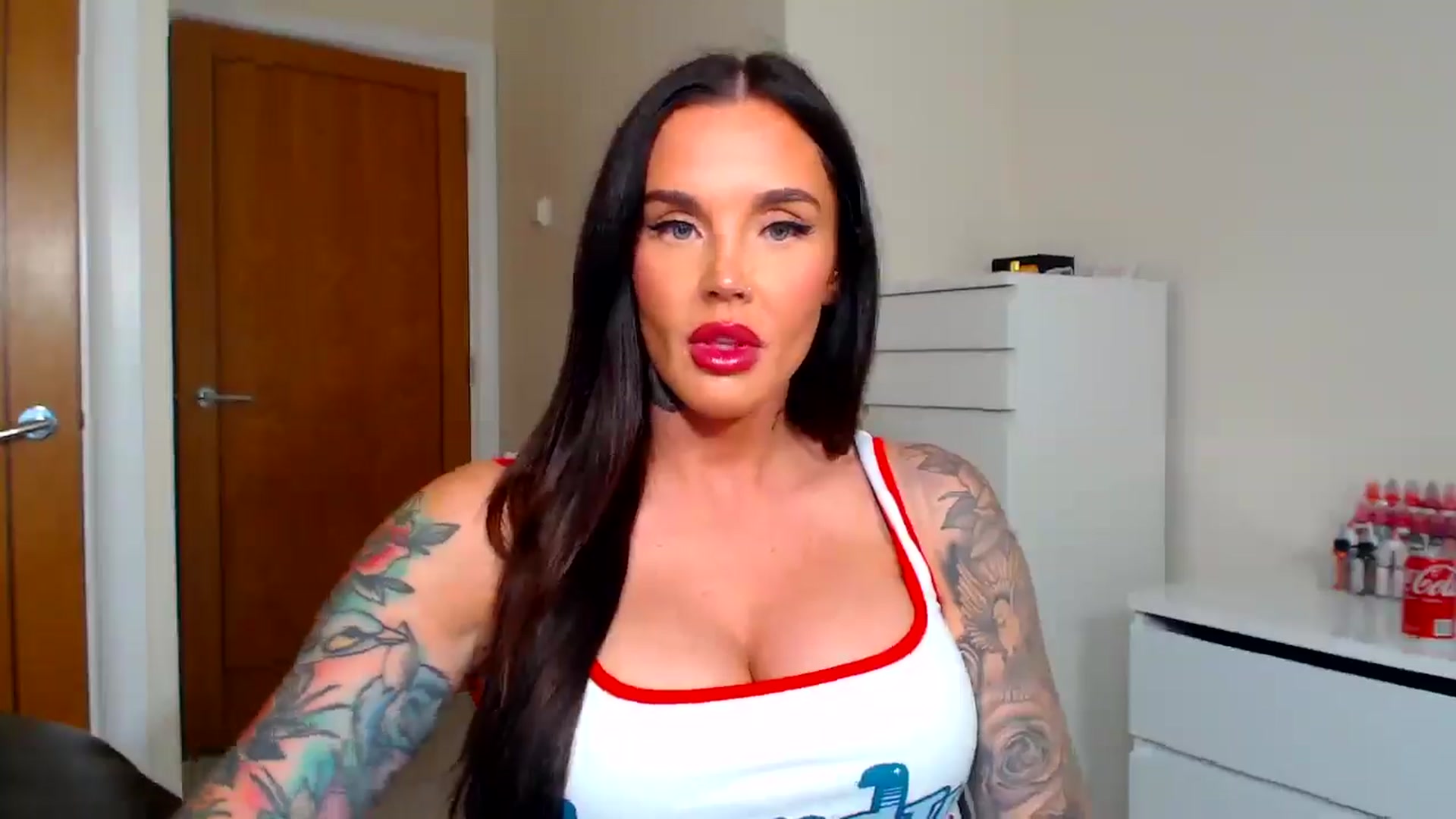 Gallery image thumbnail from teamtatt's myfreecams stream on, 09/12/2025, 14:10 image 19 of 20
