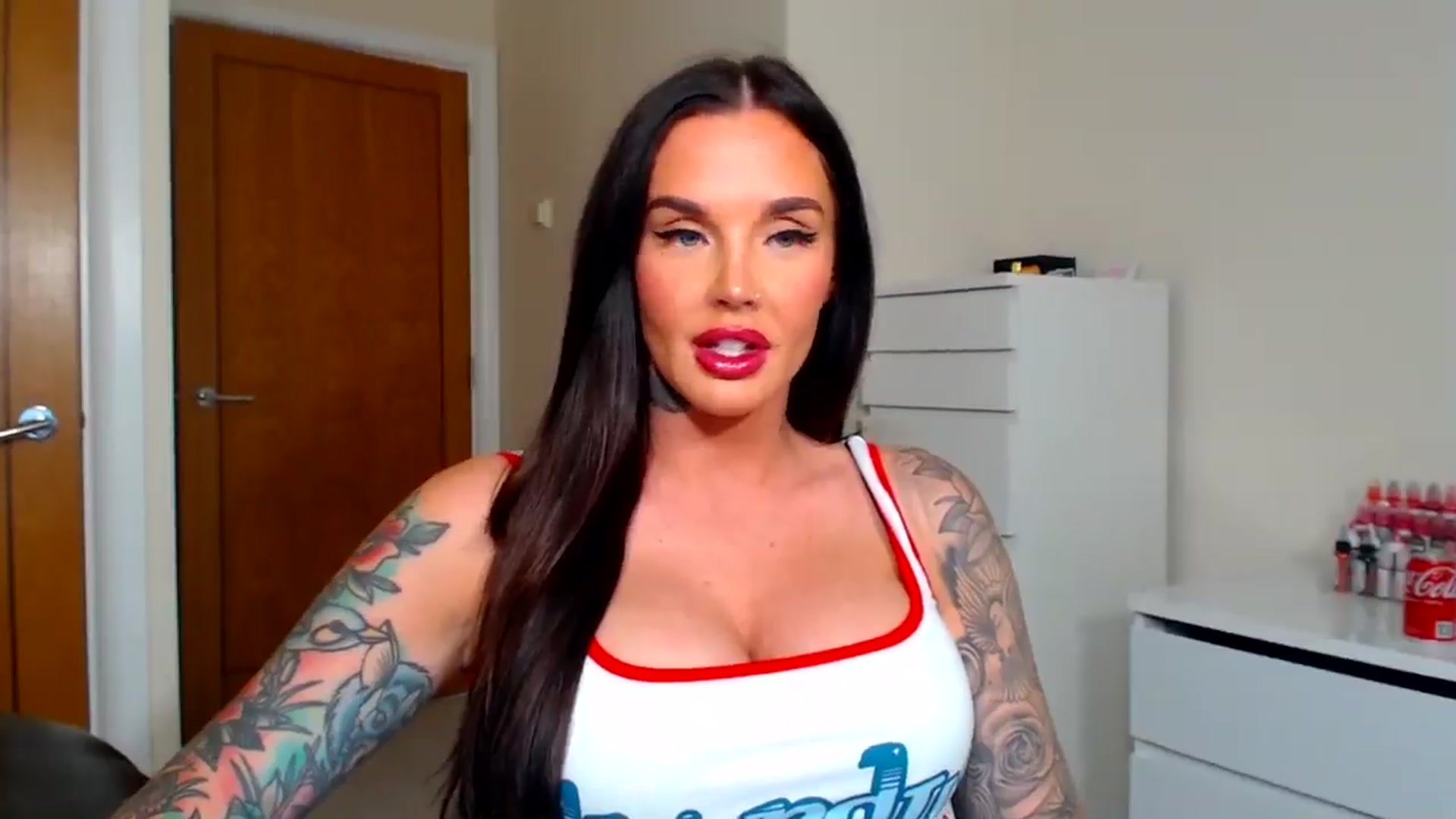 Gallery image thumbnail from teamtatt's myfreecams stream on, 09/12/2025, 14:10 image 18 of 20