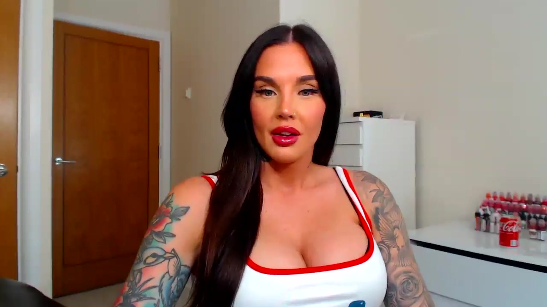Gallery image thumbnail from teamtatt's myfreecams stream on, 09/12/2025, 14:10 image 10 of 20