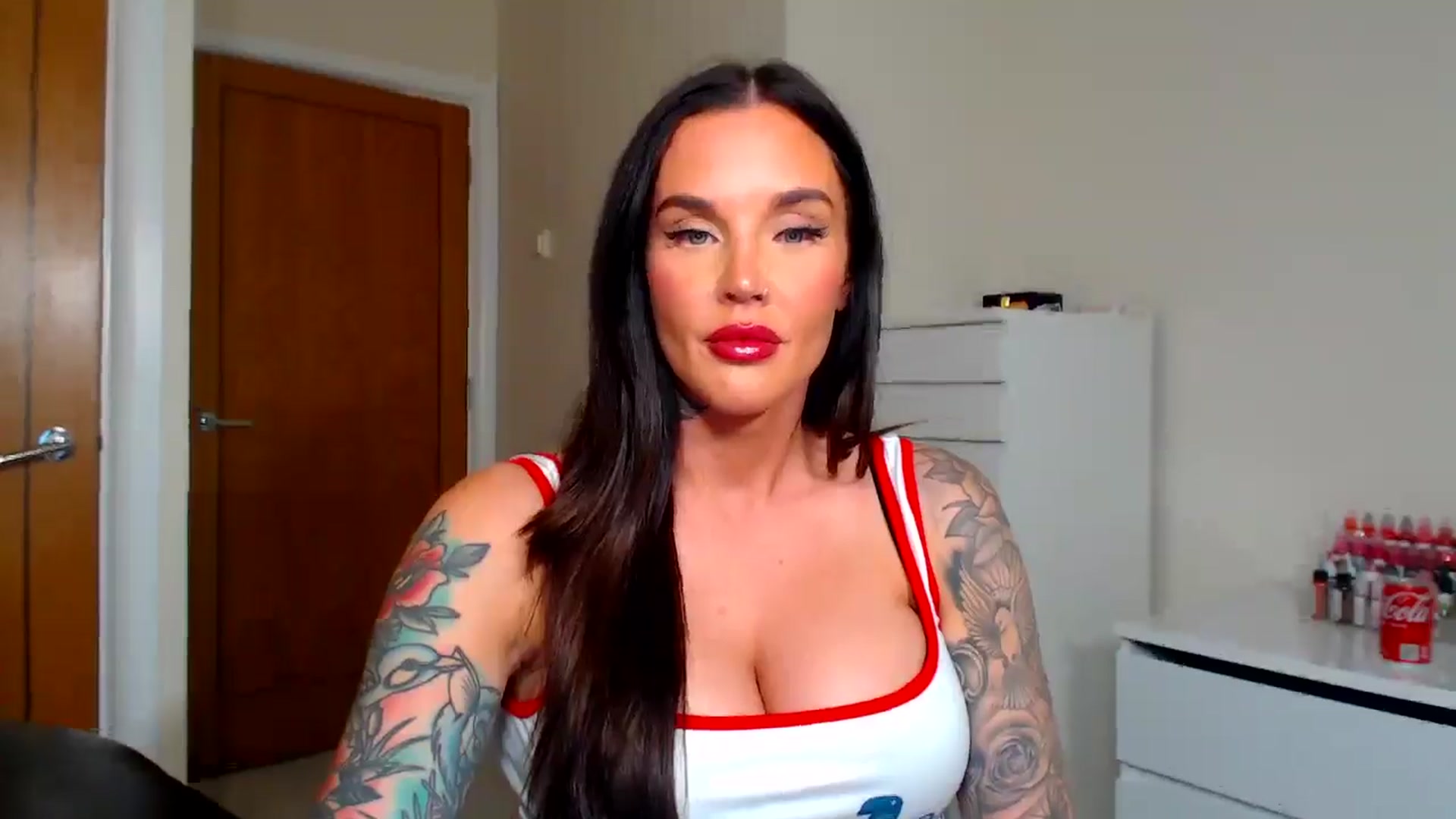 Gallery image thumbnail from teamtatt's myfreecams stream on, 09/12/2025, 14:52 image 5 of 20