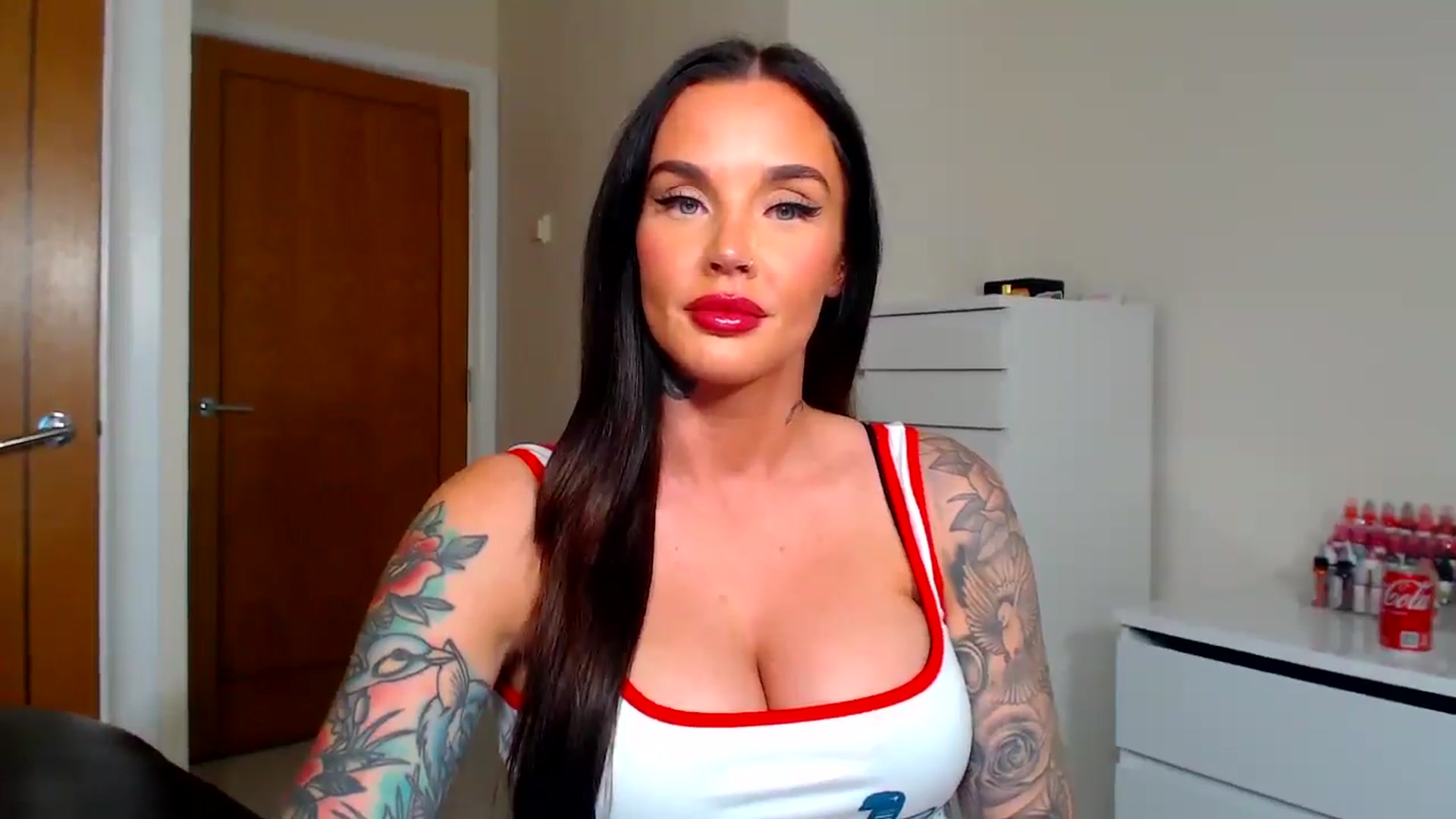 Gallery image thumbnail from teamtatt's myfreecams stream on, 09/12/2025, 14:52 image 7 of 20