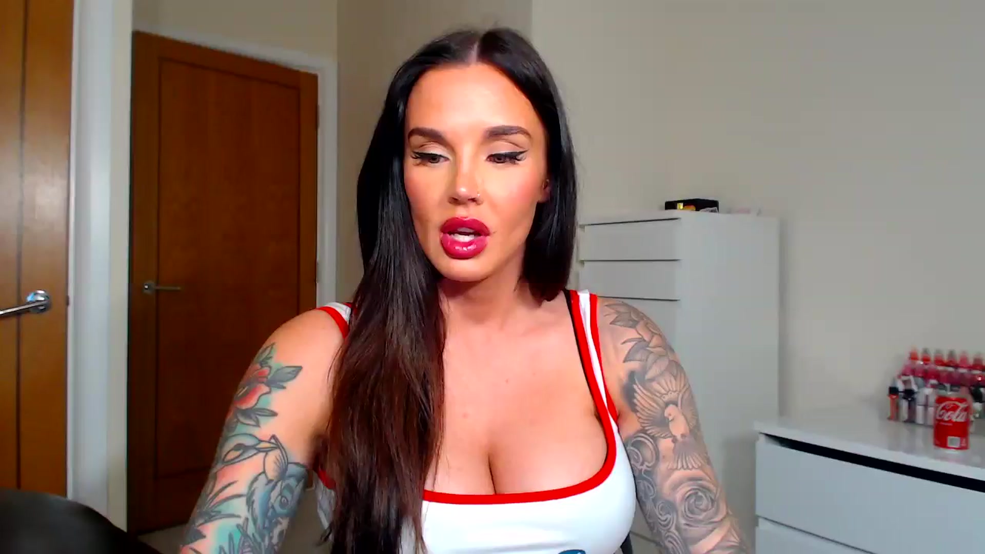 Gallery image thumbnail from teamtatt's myfreecams stream on, 09/12/2025, 14:52 image 17 of 20