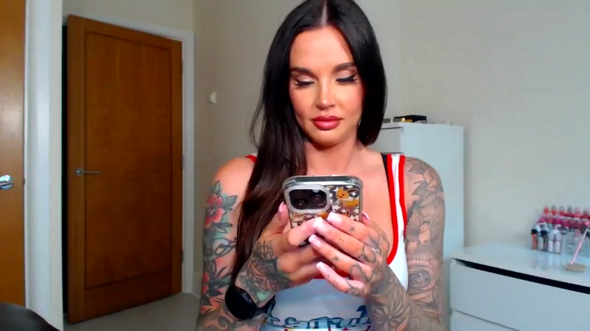 Gallery image thumbnail from teamtatt's myfreecams stream on, 09/12/2025, 16:07 image 4 of 20