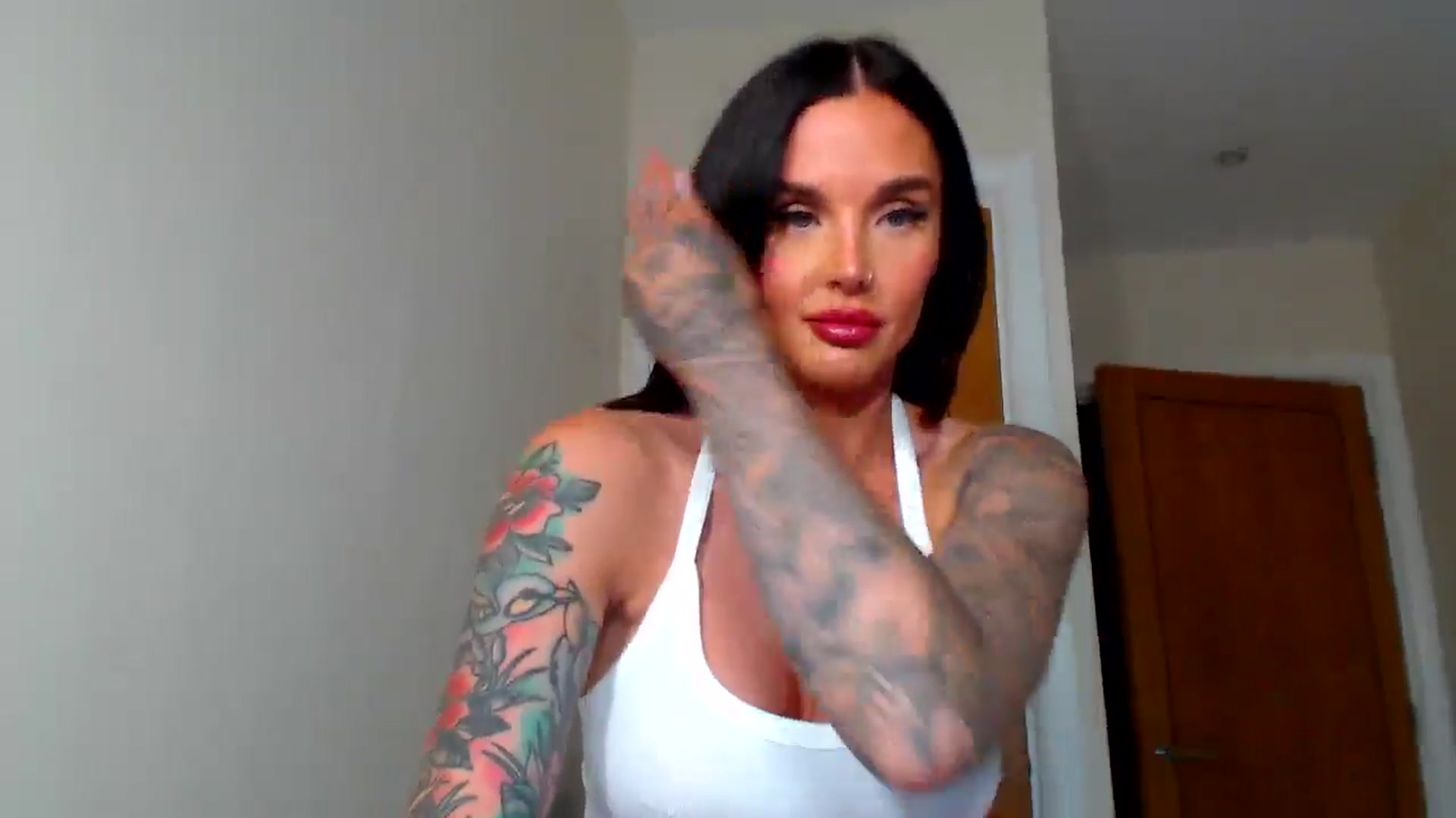 Gallery image thumbnail from teamtatt's myfreecams stream on, 09/12/2025, 17:57 image 19 of 20