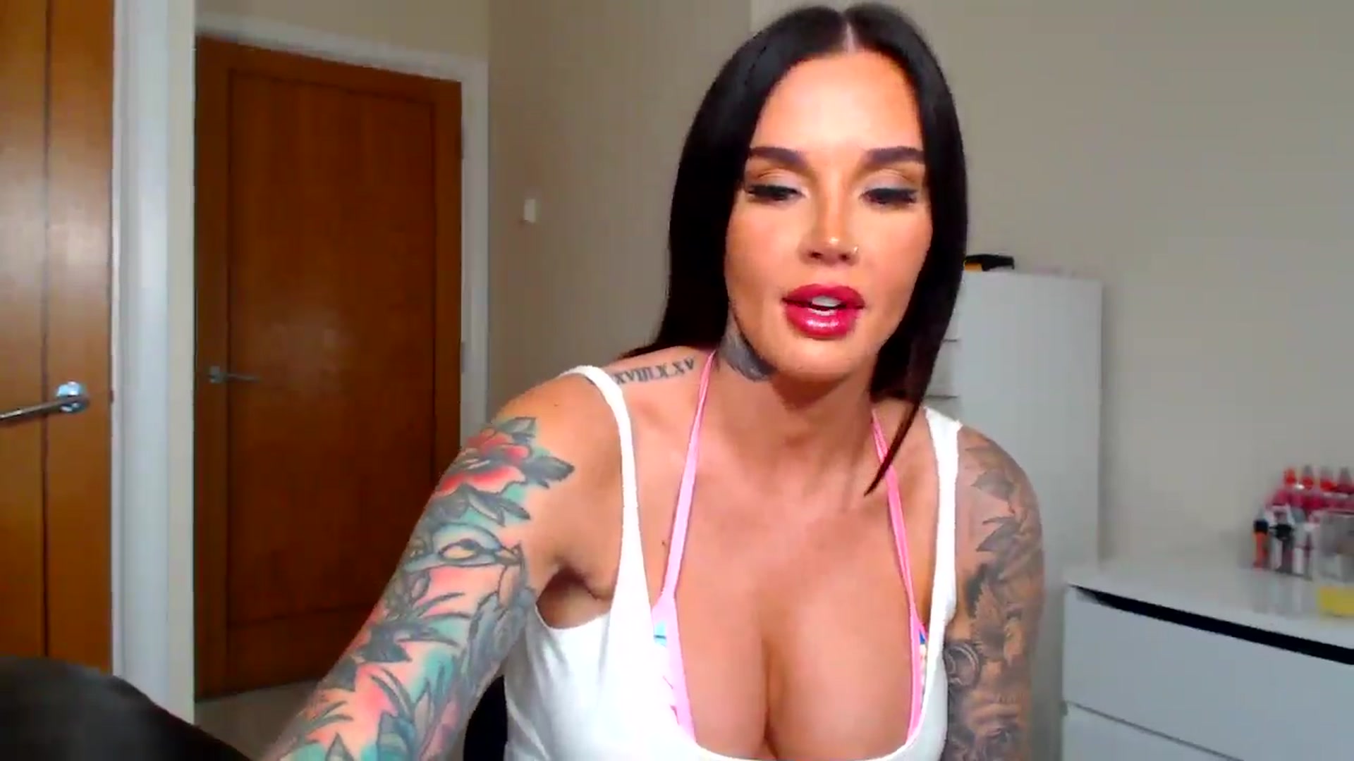 Gallery image thumbnail from teamtatt's myfreecams stream on, 09/13/2025, 20:01 image 11 of 20