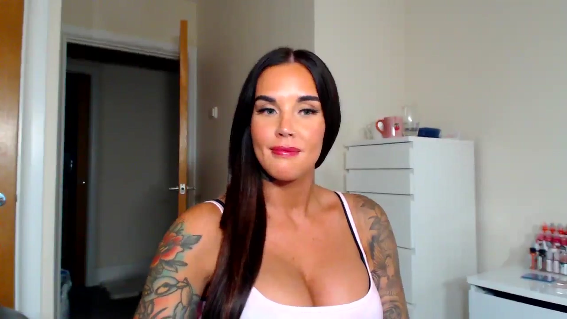 Gallery image thumbnail from teamtatt's myfreecams stream on, 09/17/2025, 01:47 image 5 of 20