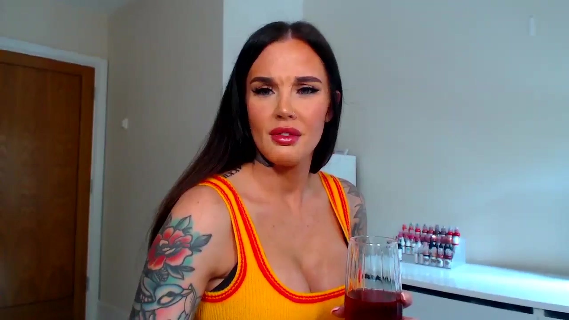 Gallery image thumbnail from teamtatt's myfreecams stream on, 10/04/2025, 13:55 image 5 of 20