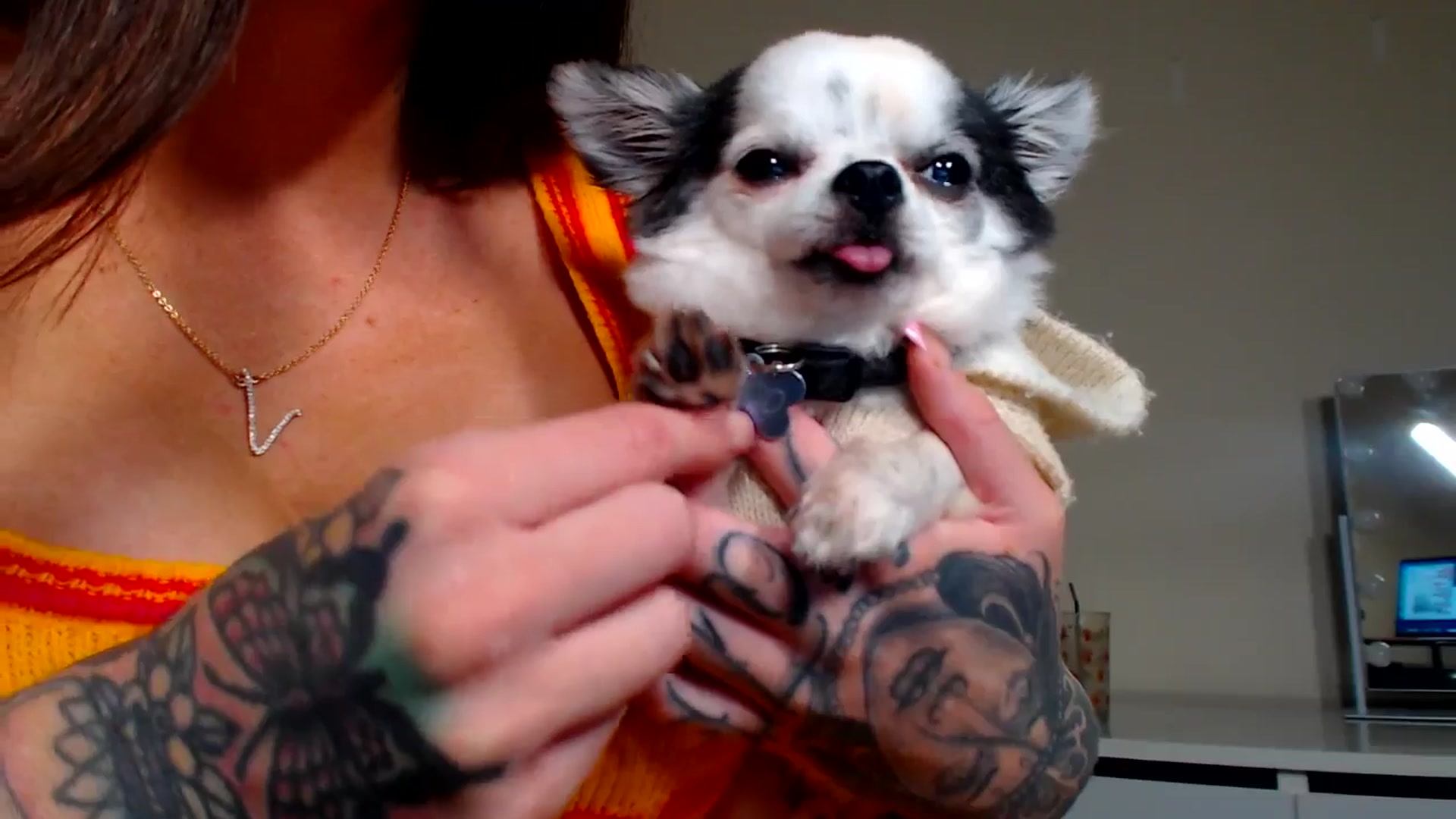 Gallery image thumbnail from teamtatt's myfreecams stream on, 10/04/2025, 20:33 image 11 of 20