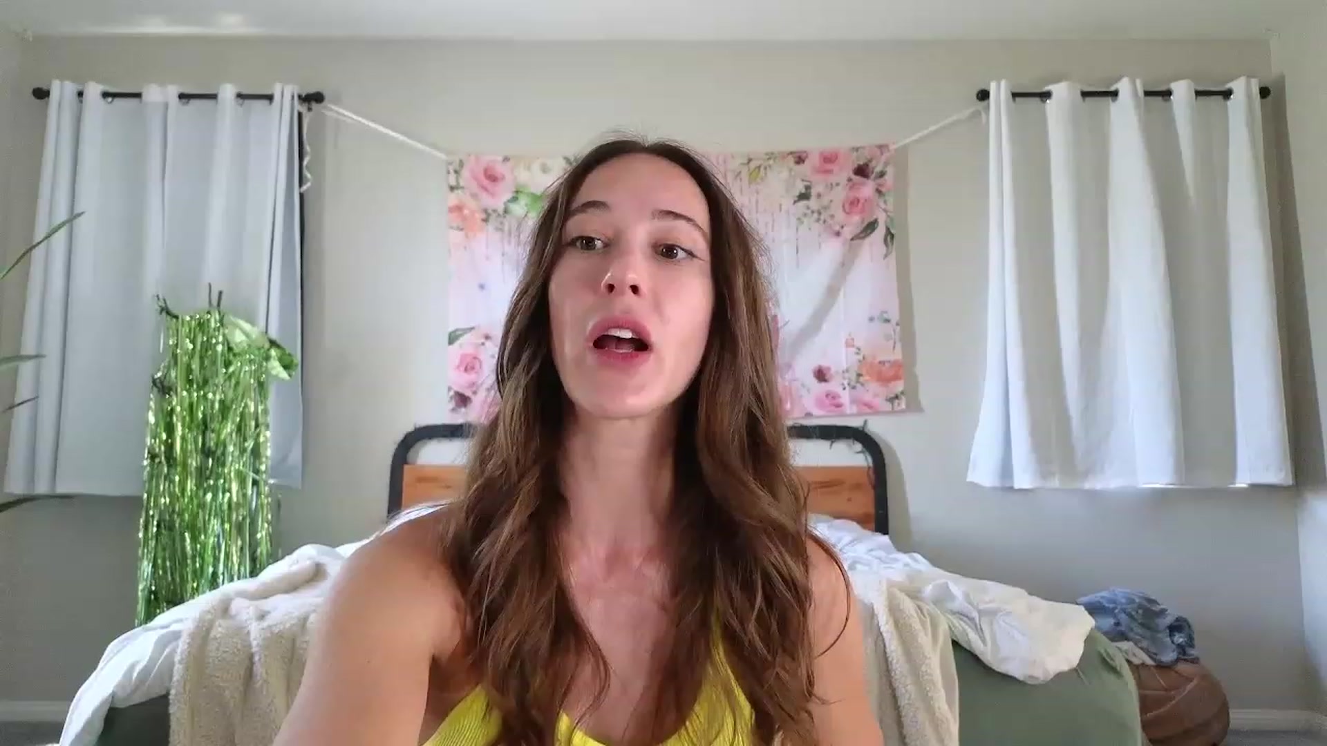 Gallery image thumbnail from tease4lisa's myfreecams stream on, 09/05/2023, 17:43 image 11 of 20