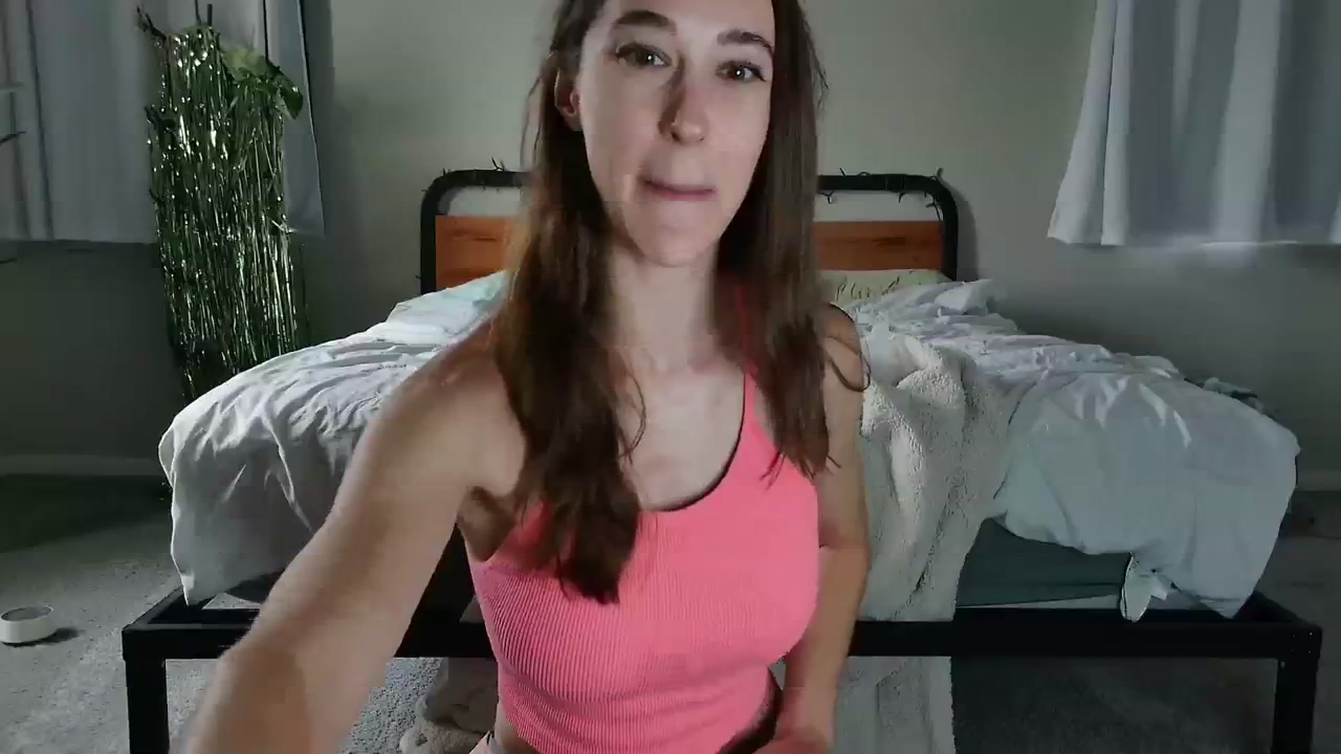 Gallery image thumbnail from tease4lisa's myfreecams stream on, 09/30/2023, 16:14 image 19 of 20