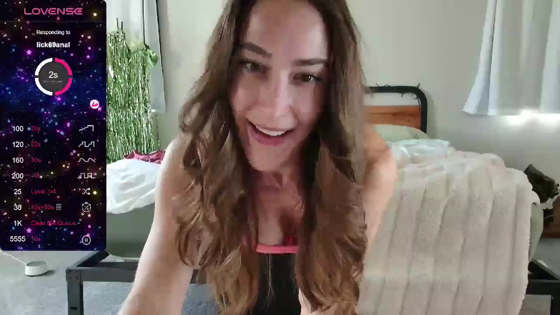 Gallery image thumbnail from tease4lisa's myfreecams stream on, 10/04/2023, 22:16 image 5 of 20