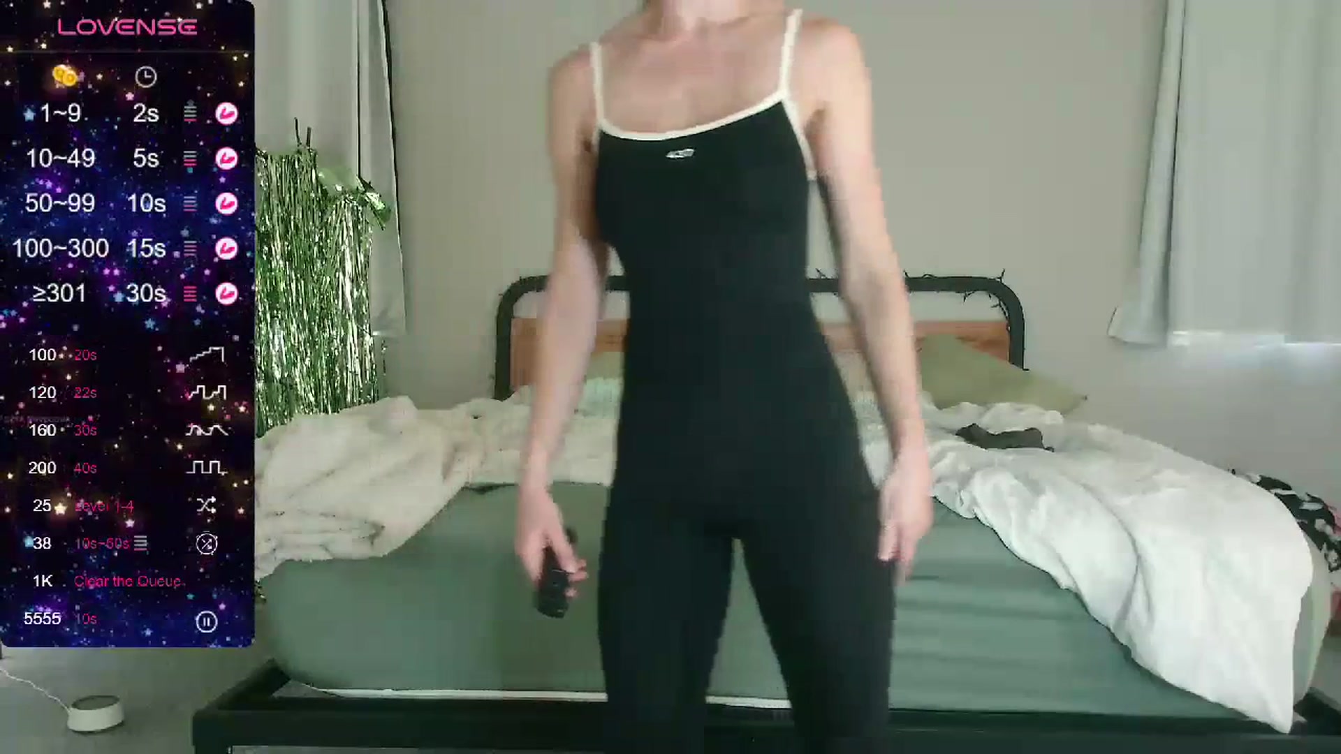 Gallery image thumbnail from tease4lisa's myfreecams stream on, 10/10/2023, 17:07 image 3 of 20