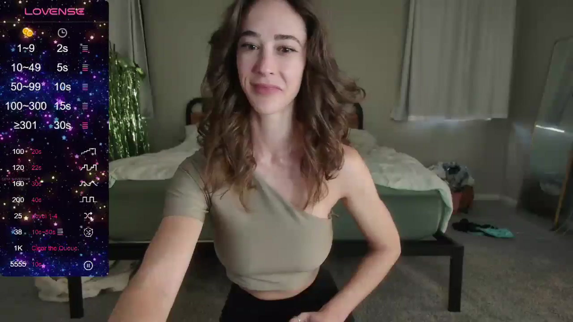 Gallery image thumbnail from tease4lisa's myfreecams stream on, 10/12/2023, 16:17 image 4 of 20