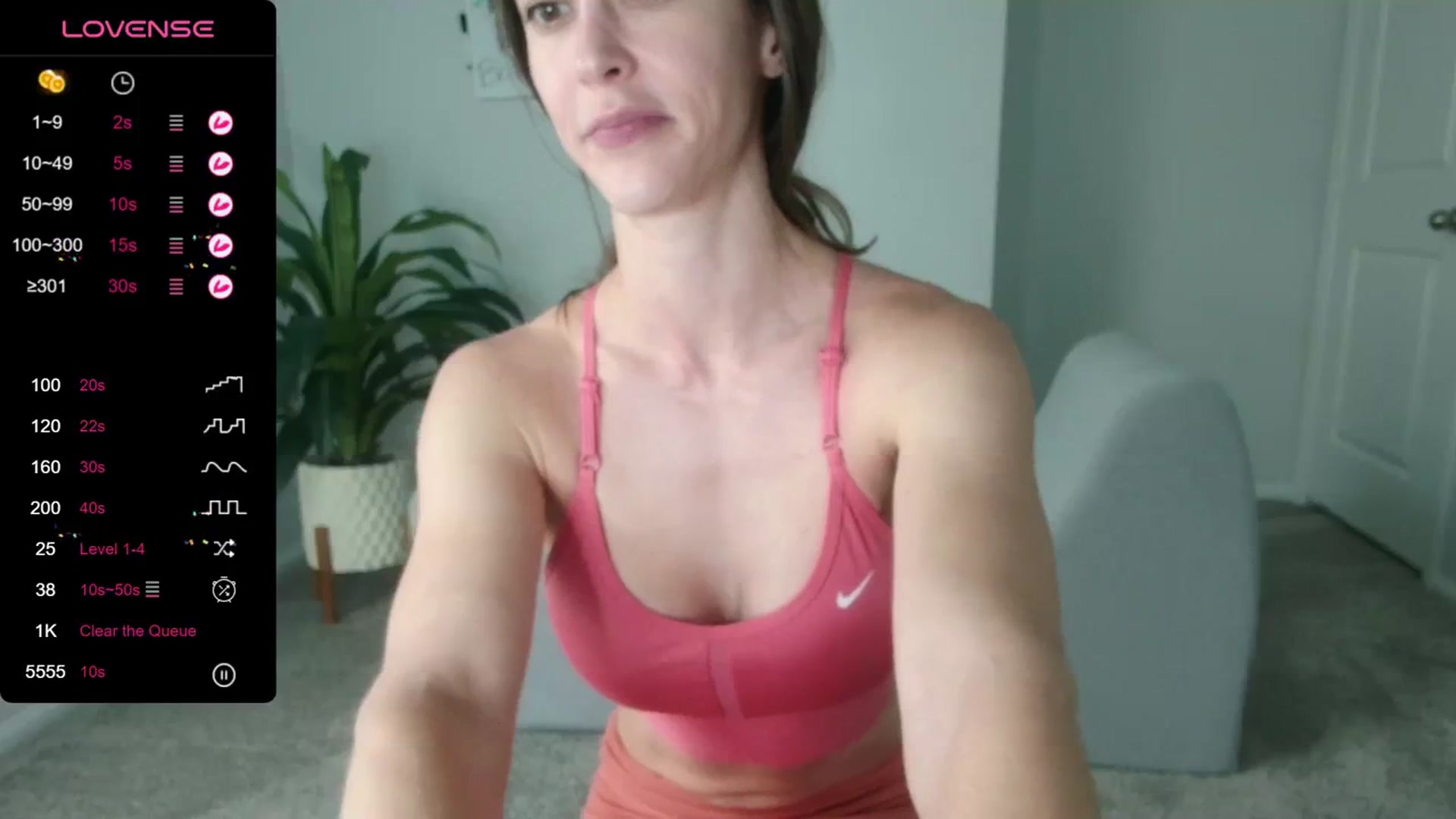 Gallery image thumbnail from tease4lisa's myfreecams stream on, 11/06/2023, 21:33 image 2 of 20